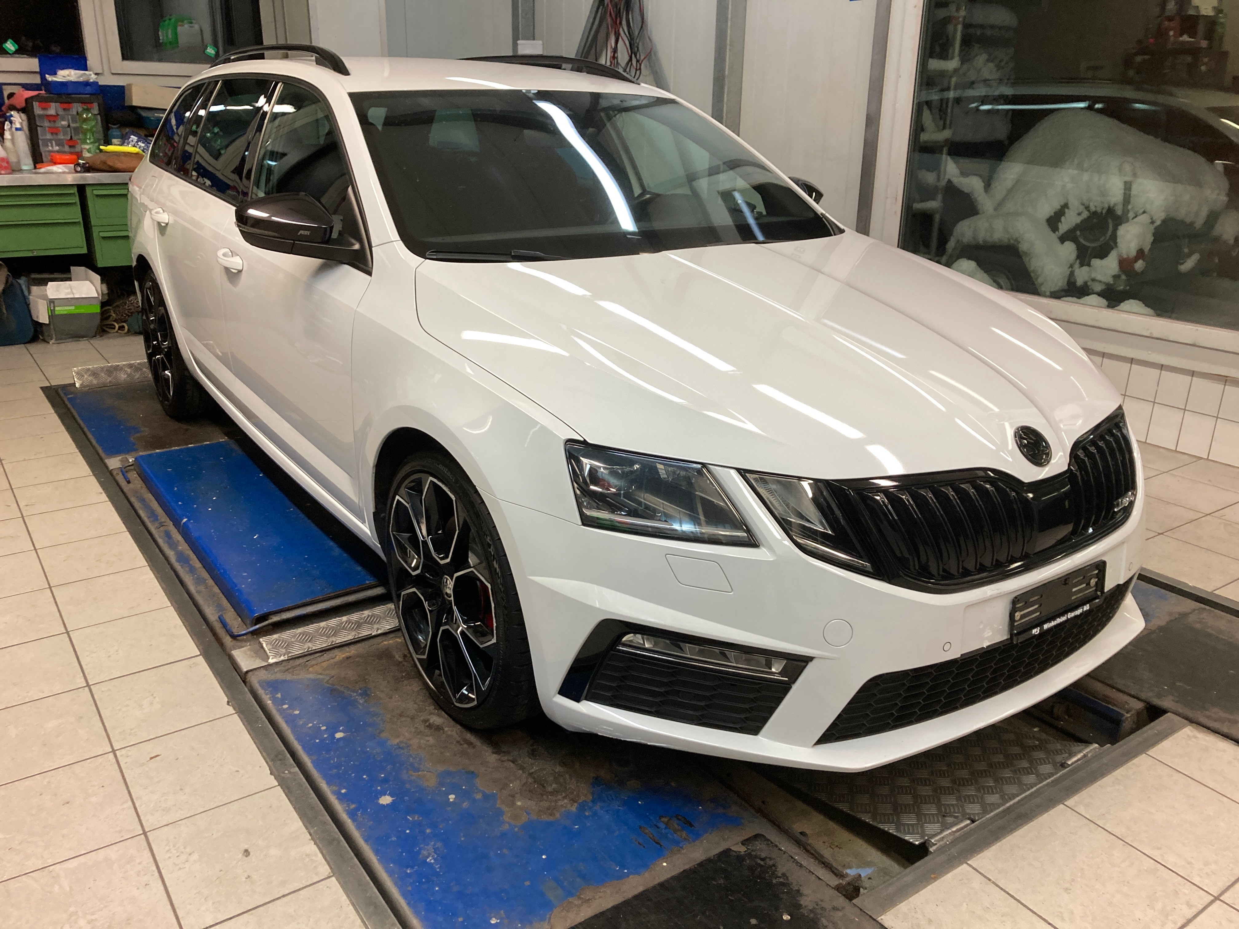 SKODA Octavia Combi 2.0 TDI RS 4x4 DSG Final Edition ABT 210 PS