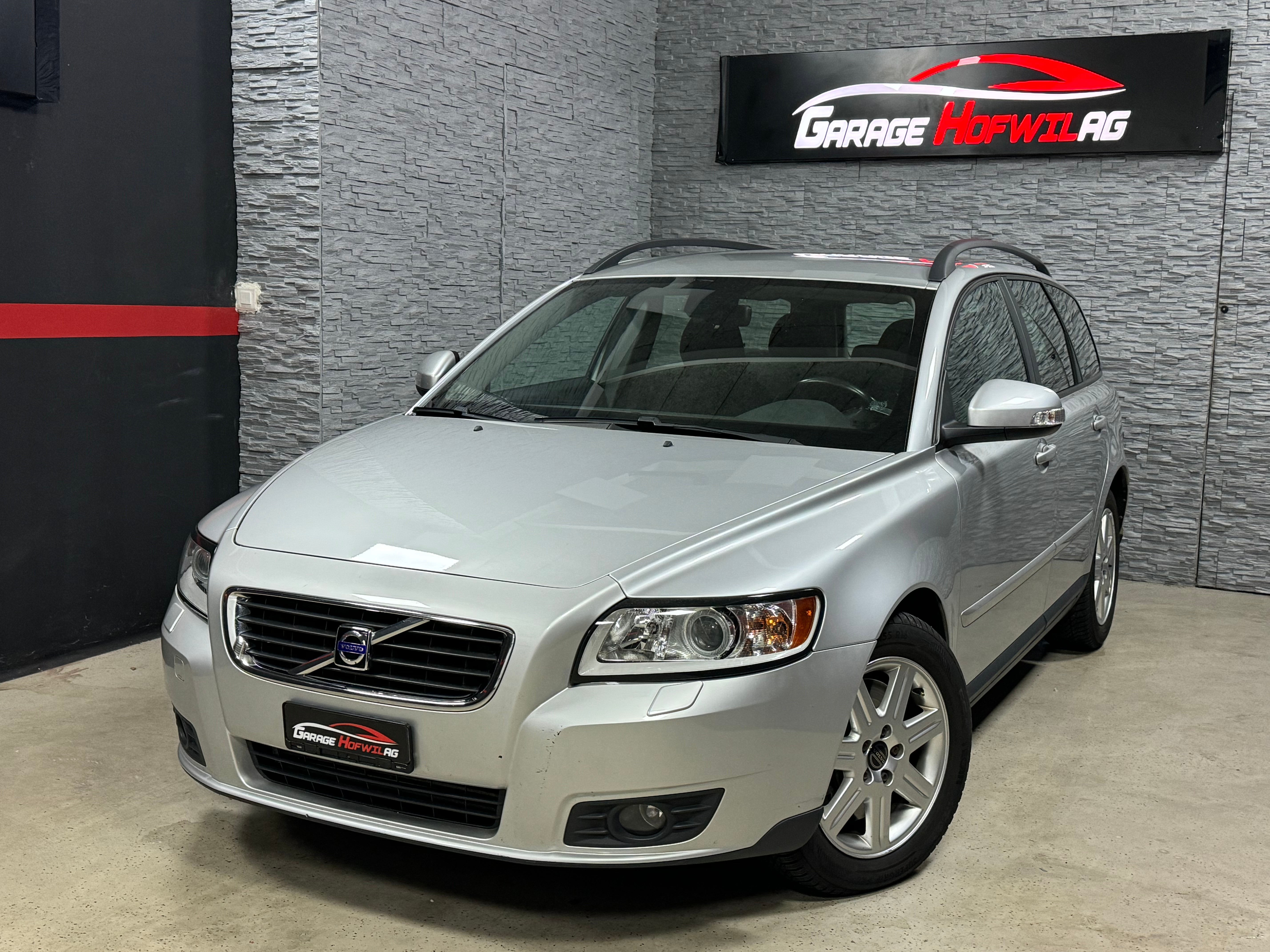 VOLVO V50 2.0D Kinetic Powershift