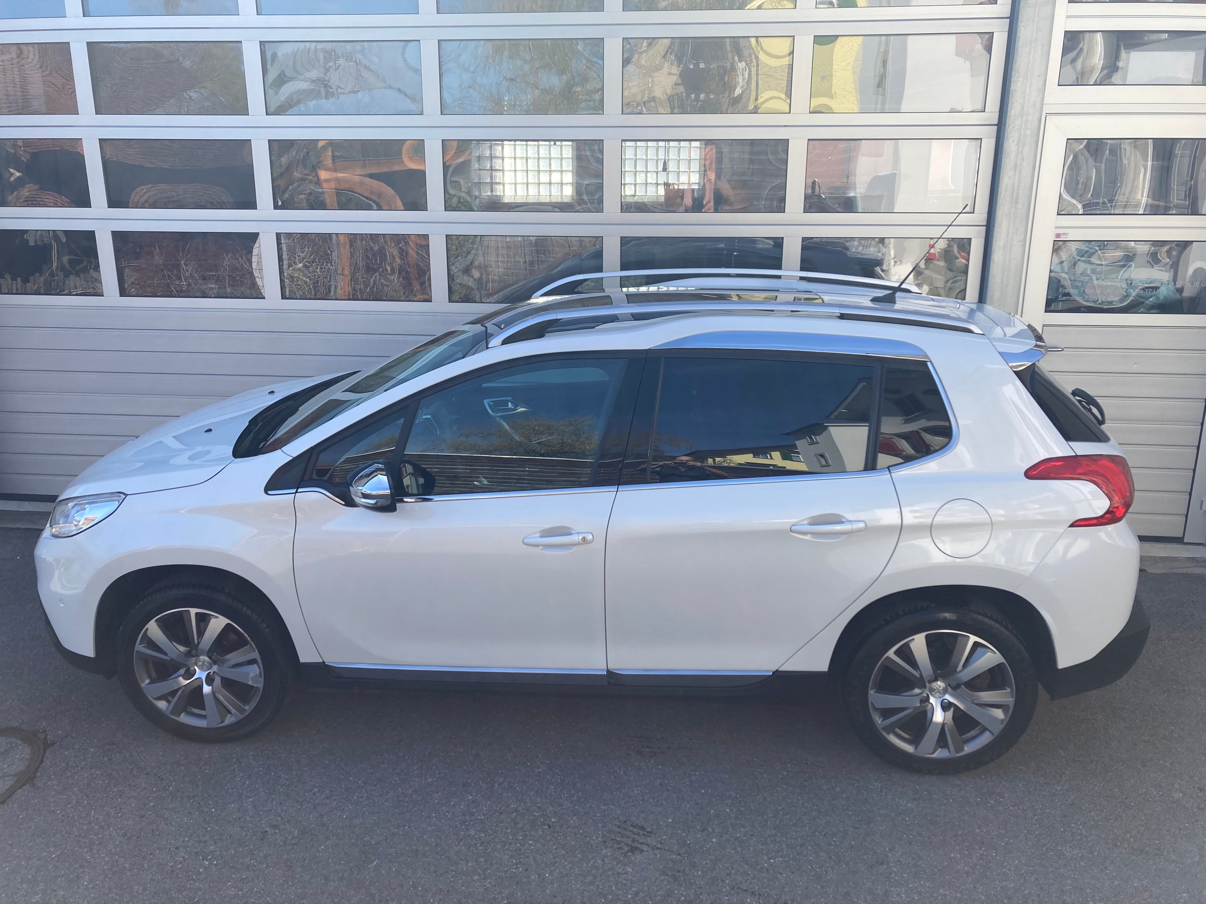 PEUGEOT 2008 1.6 VTI Féline