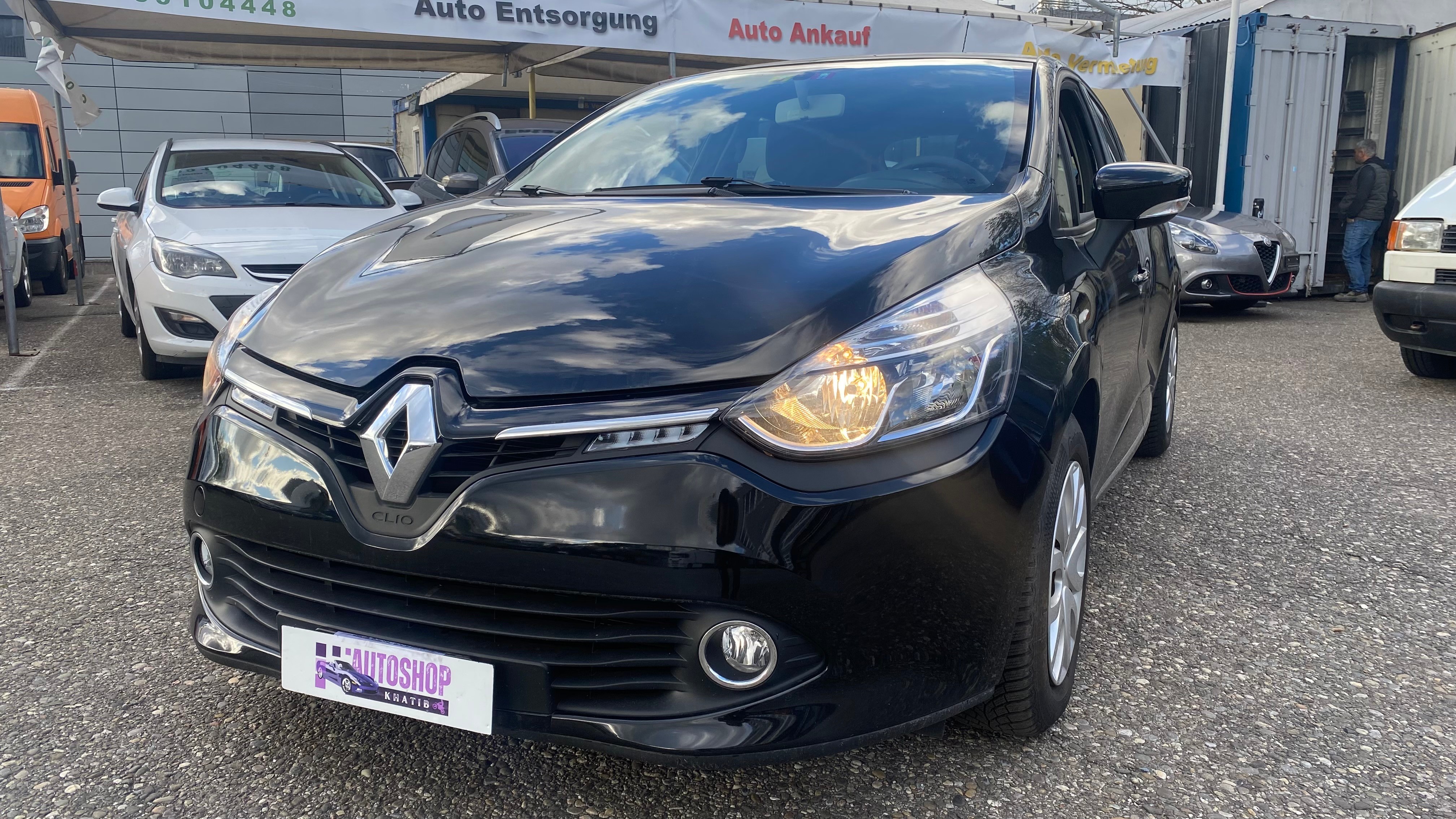 RENAULT Clio 0.9 12V Expression