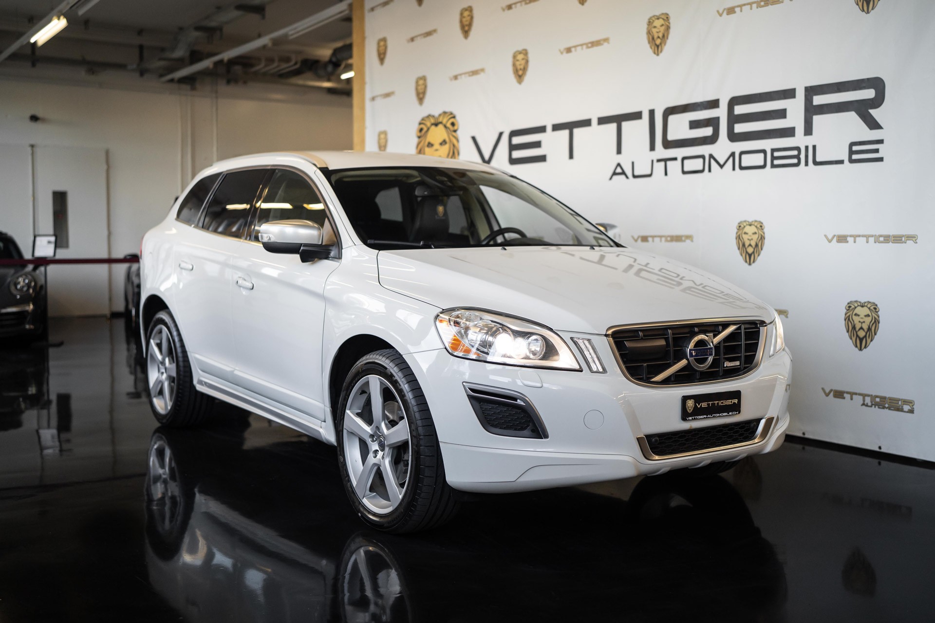 VOLVO XC60 D5 AWD R-Design Geartronic