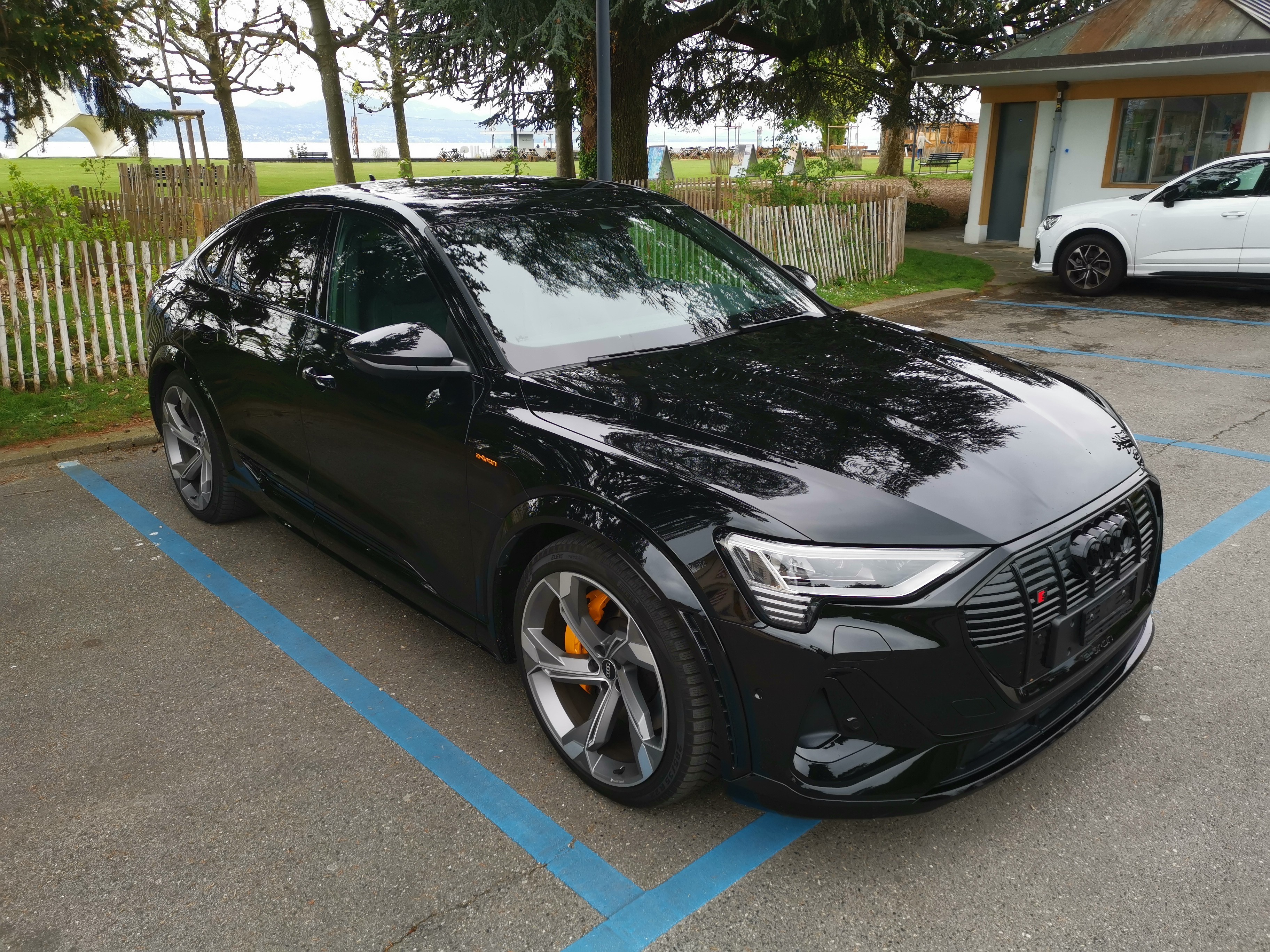 AUDI e-tron S Sportback quattro