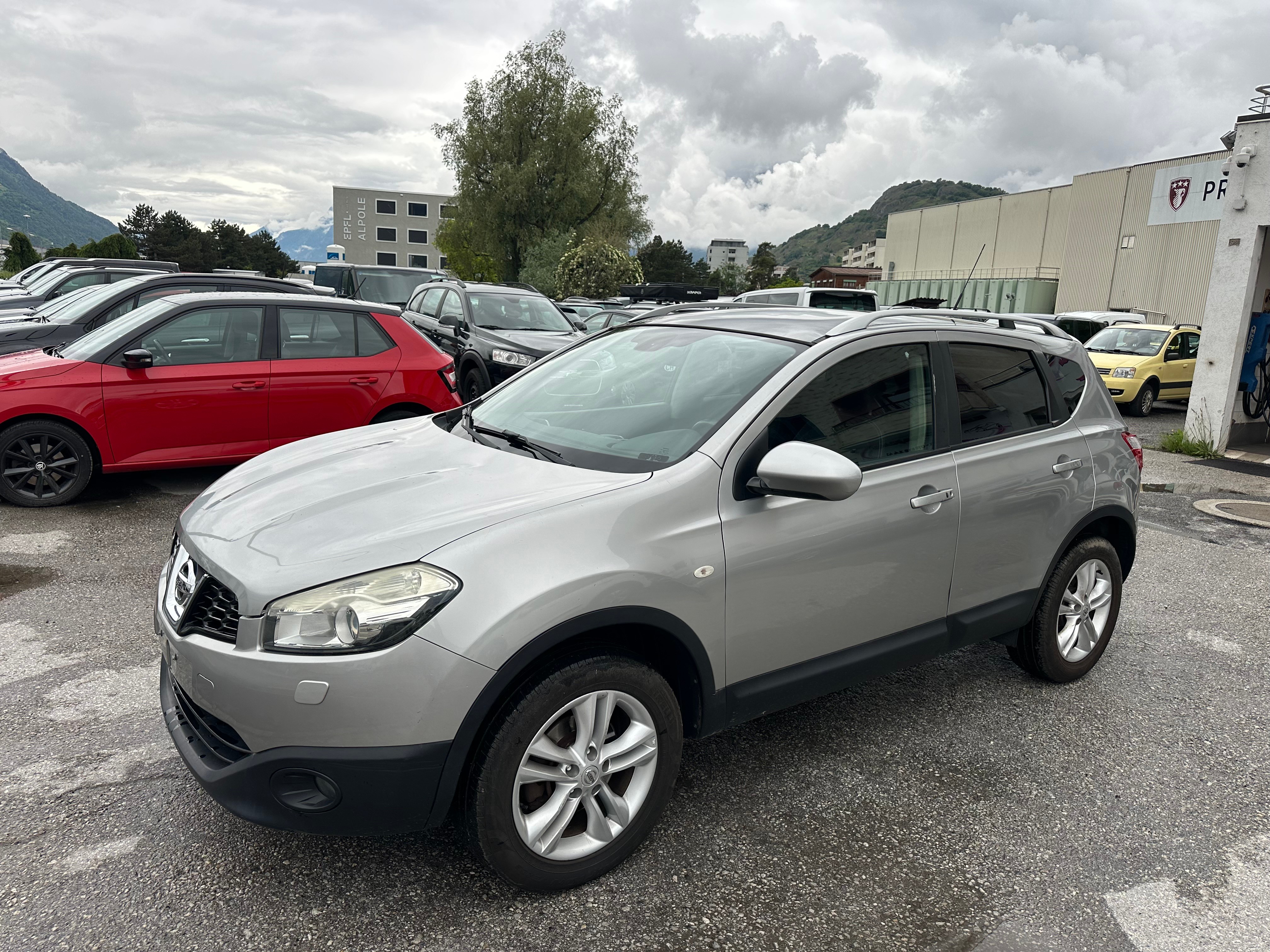 NISSAN Qashqai 2.0 dCi 4WD acenta