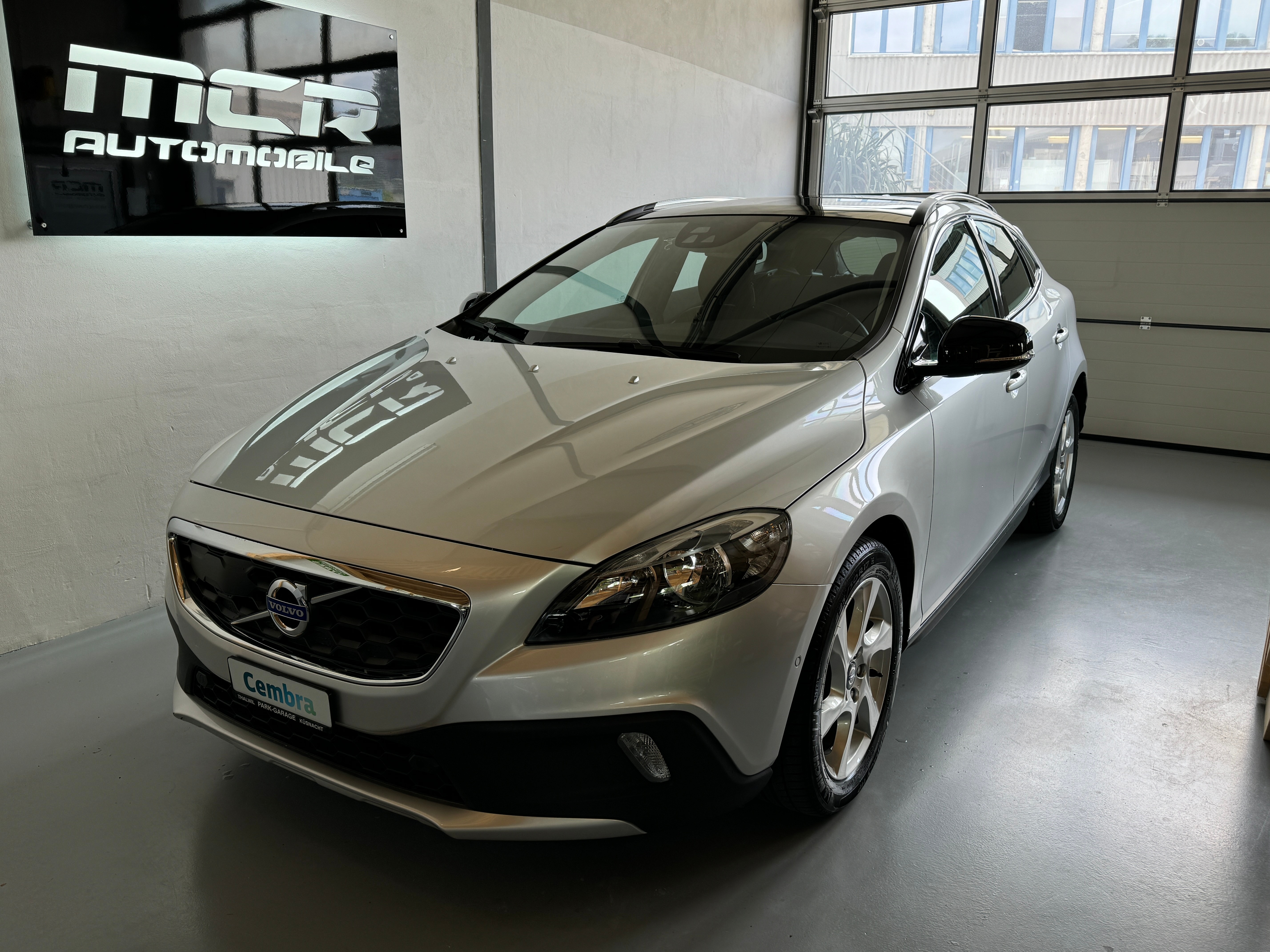 VOLVO V40 Cross Country T4 2.0 AWD Summum Geartronic