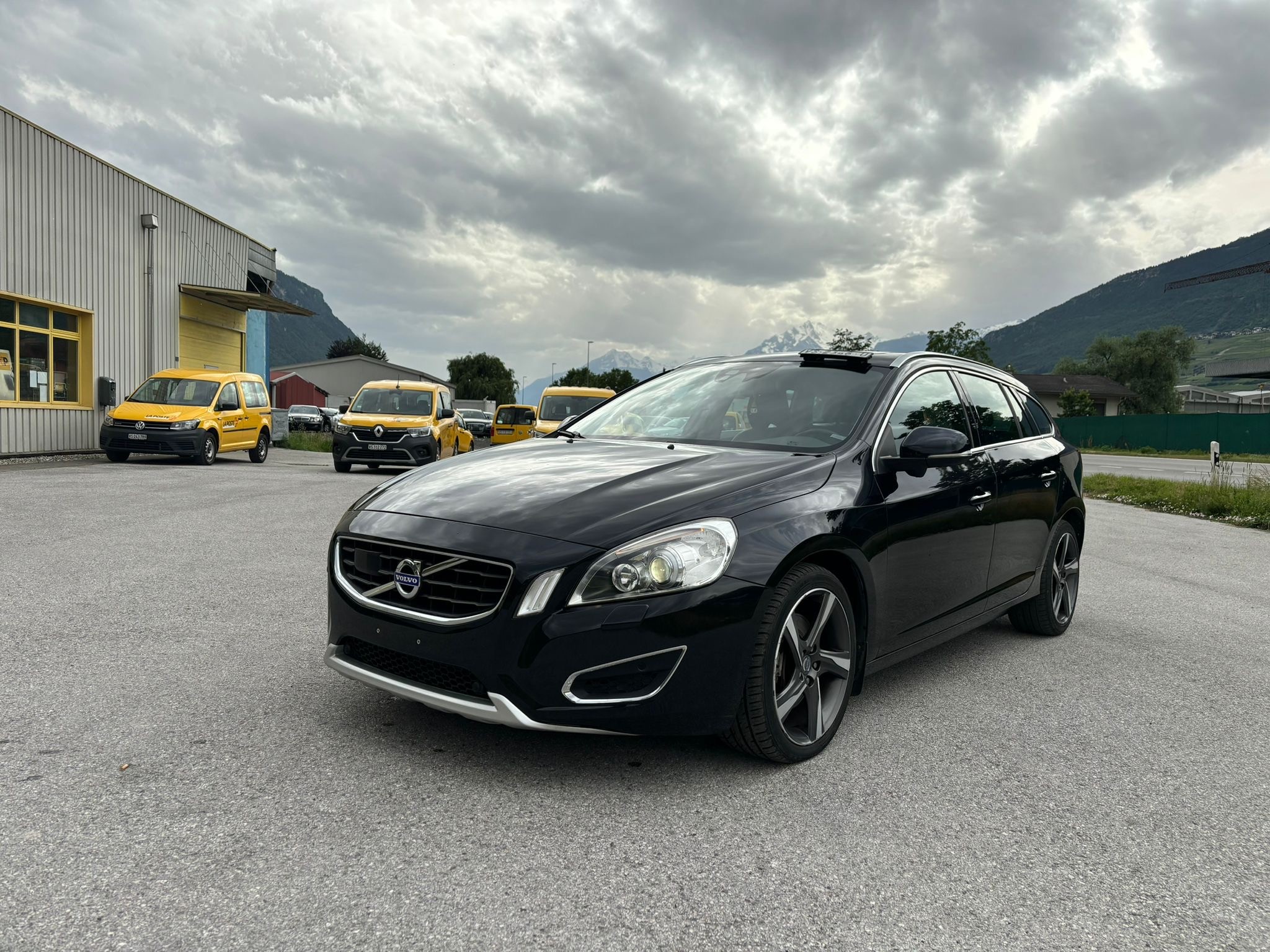 VOLVO V60 D5 AWD Geartronic