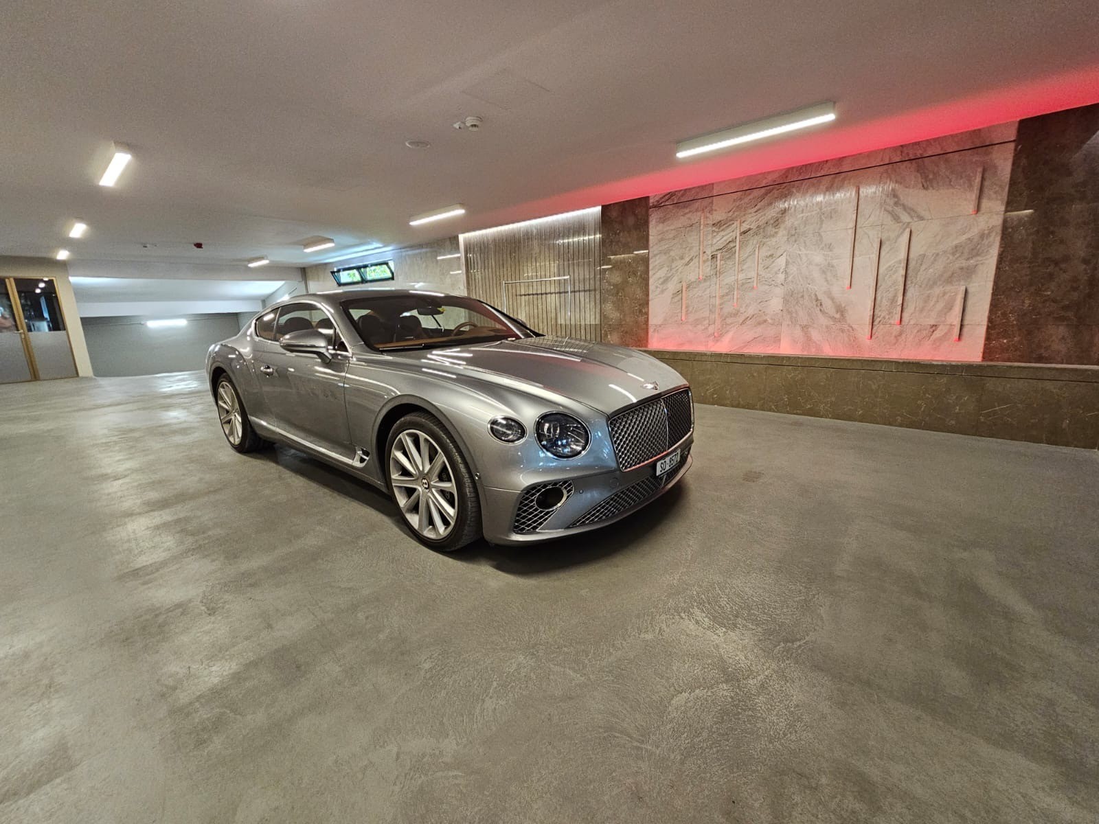 BENTLEY Continental GT 6.0 W12