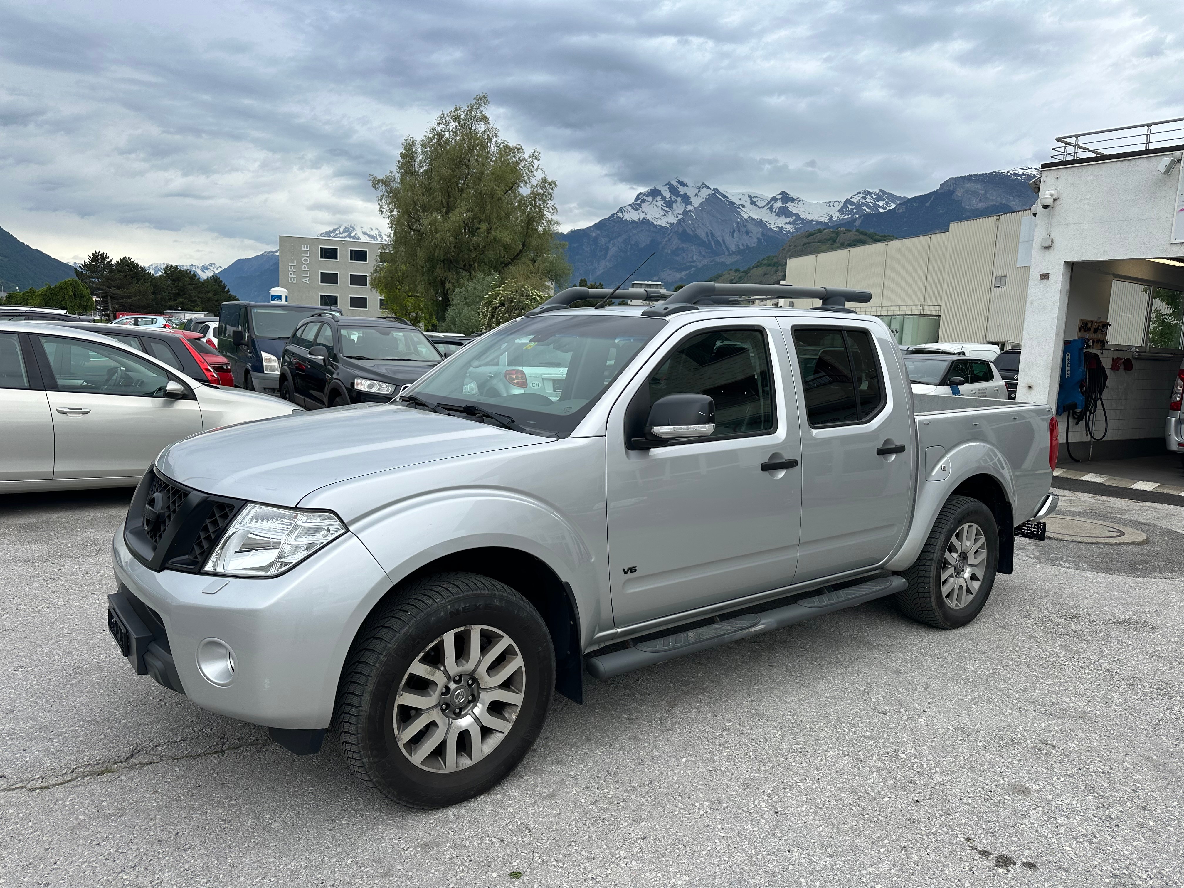 NISSAN Navara V6 Double Cab LE 3.0 dCi 4WD LB Automat