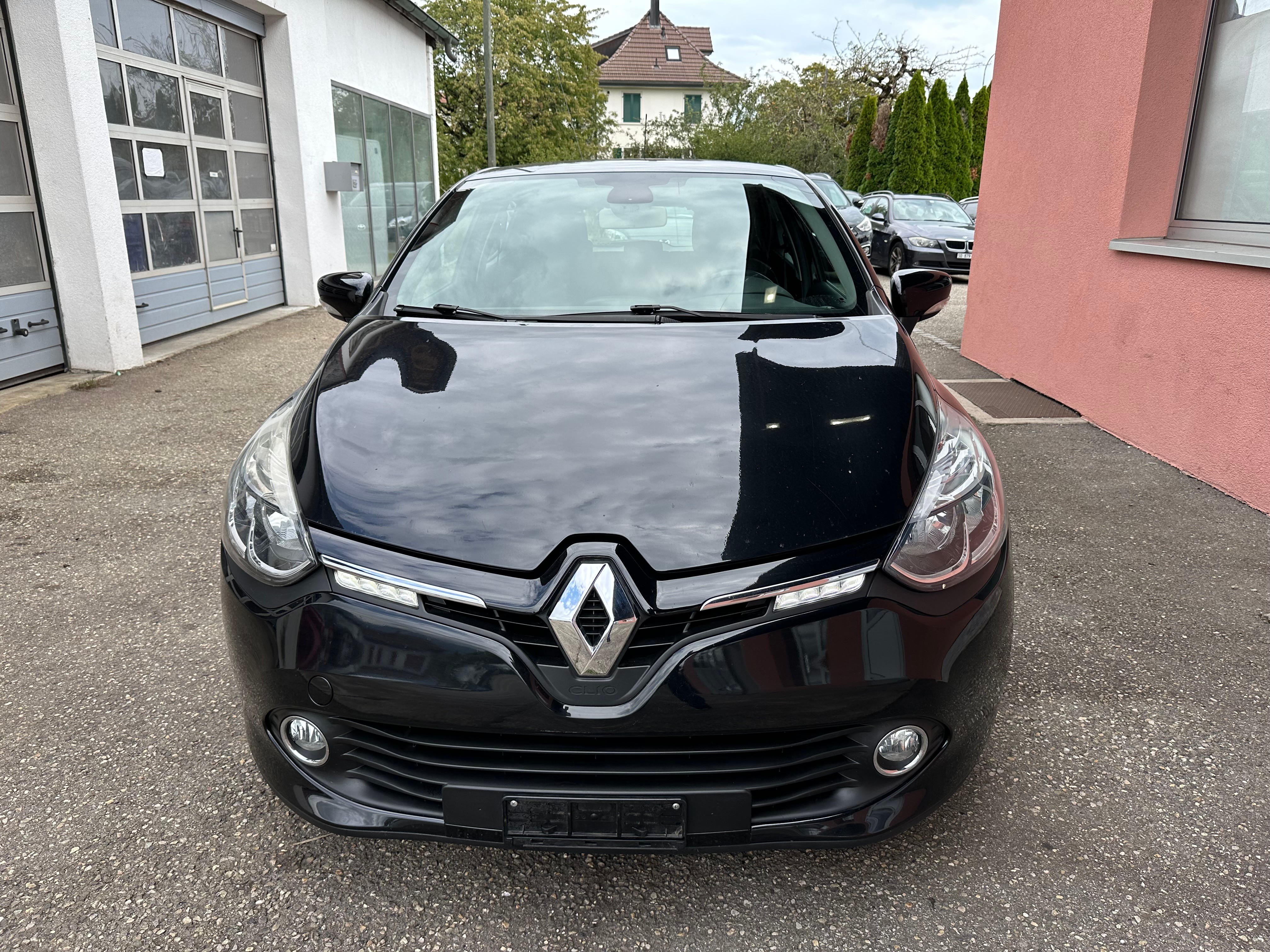 RENAULT Clio 0.9 12V Dynamique