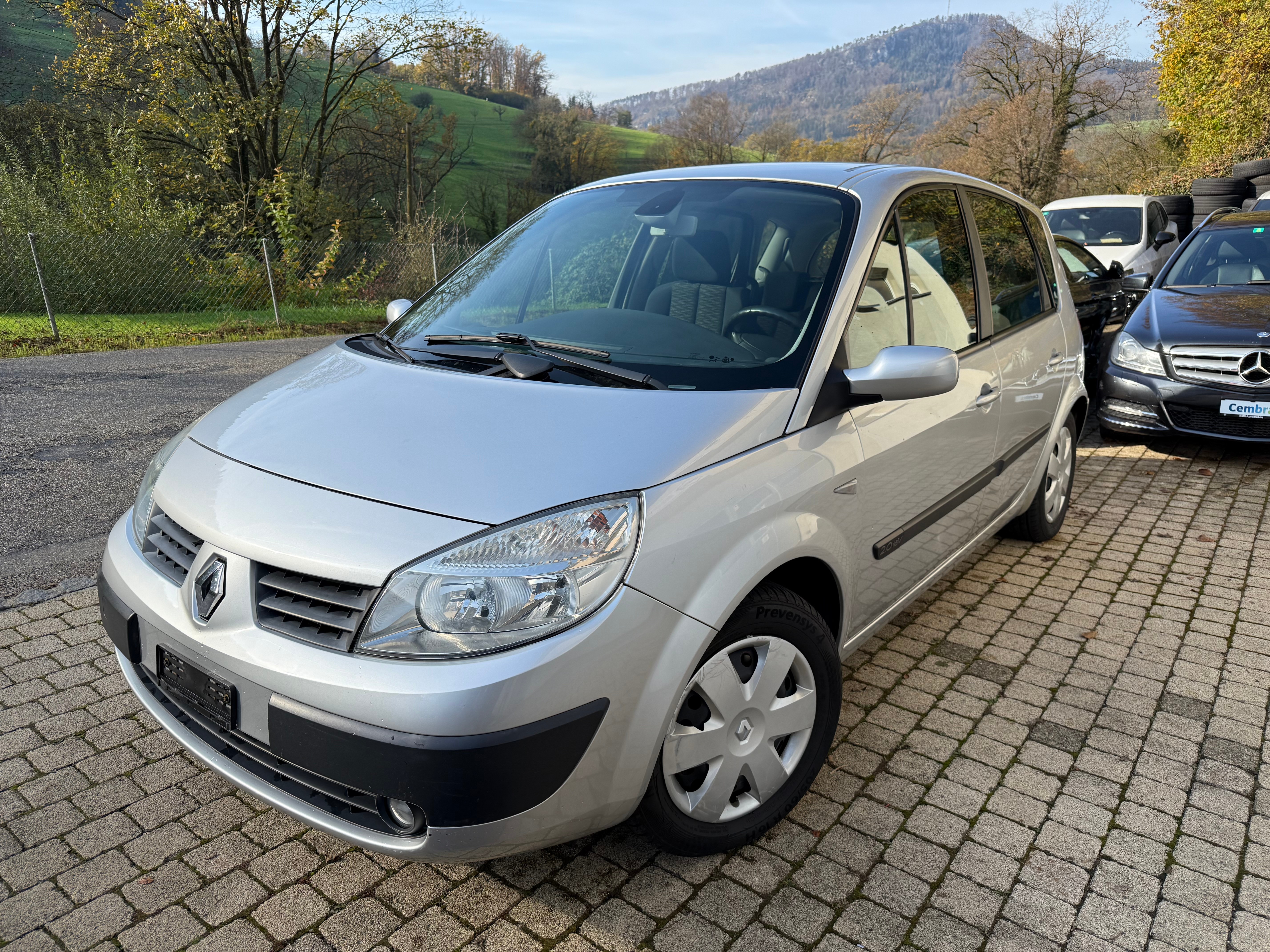 RENAULT Scénic 2.0 16V Dynamique