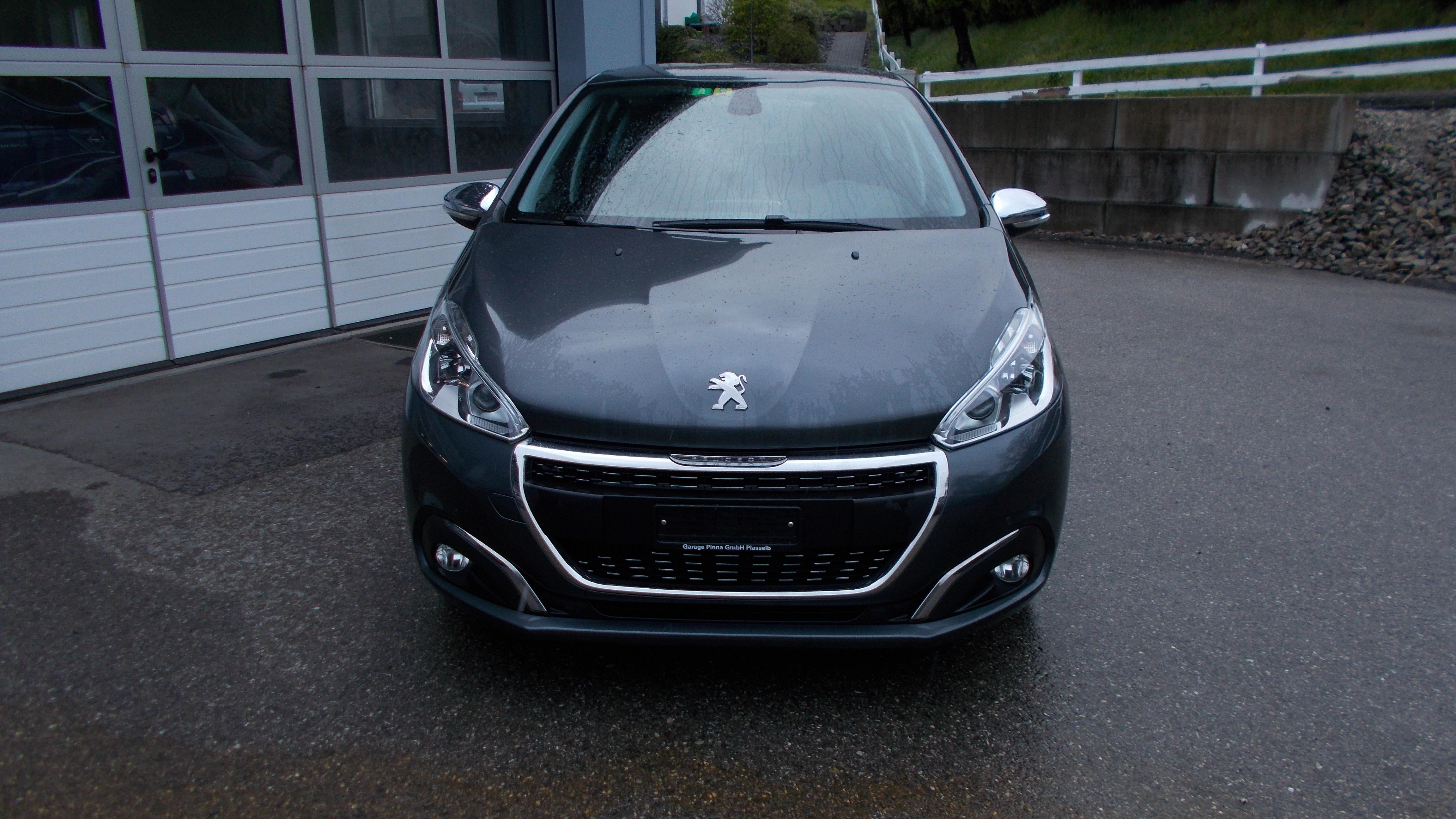 PEUGEOT 208 1.2 PureTech Allure EAT6