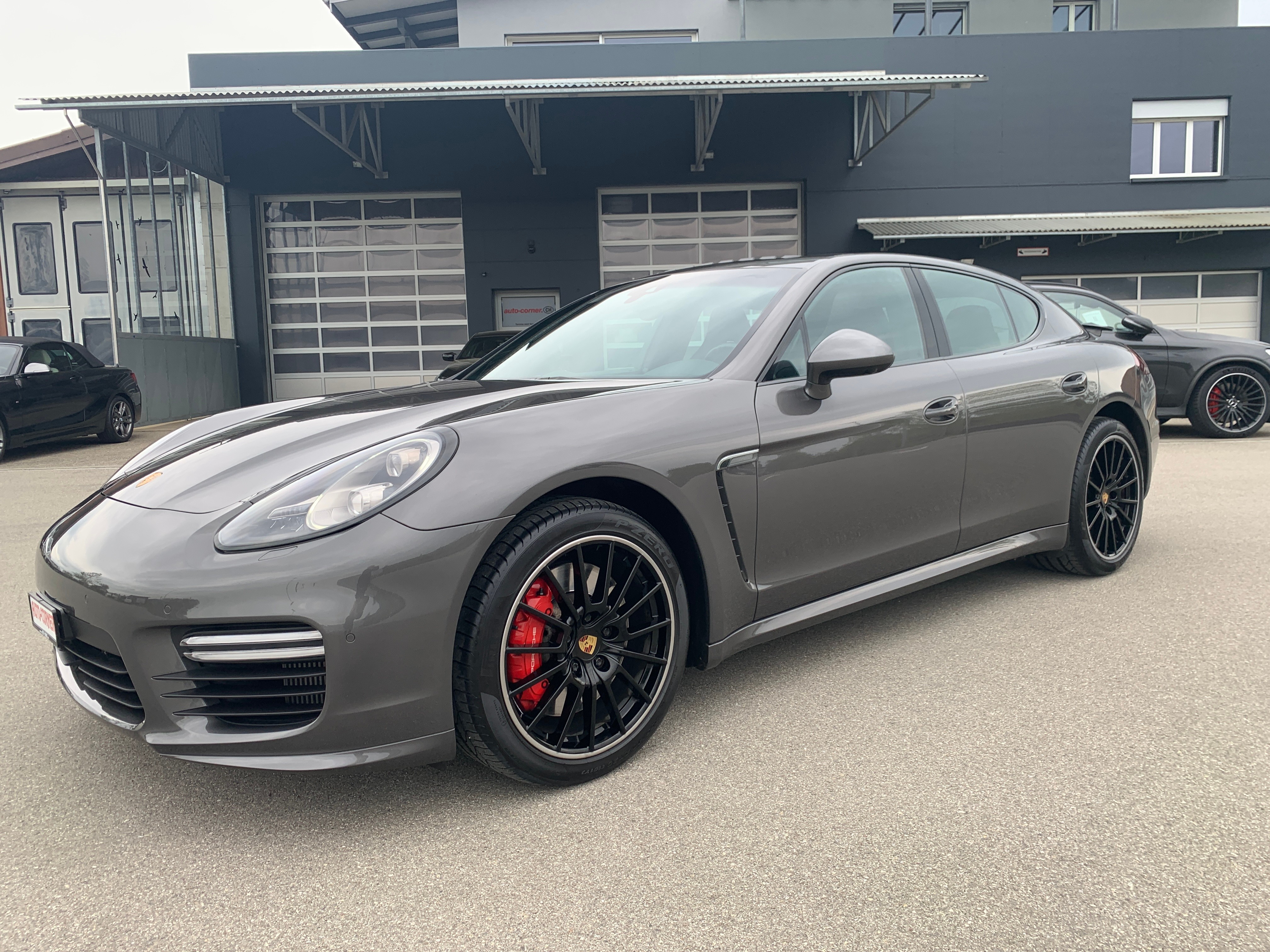 PORSCHE Panamera Turbo 4.8 V8 4x4 Automat-PDK