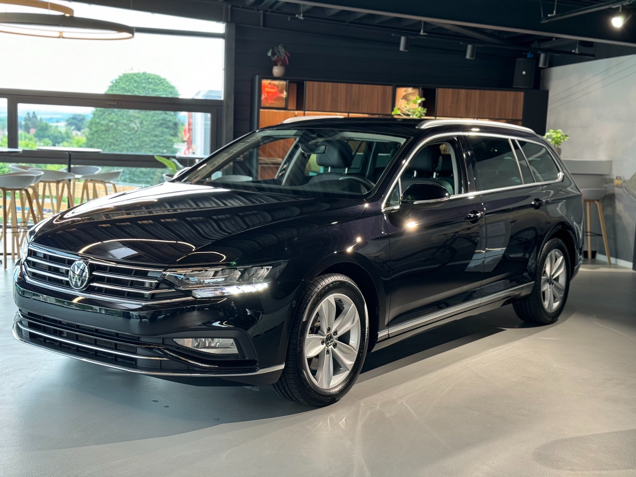 VW Passat Variant 2.0 TDI 200 Elegance DSG 4m