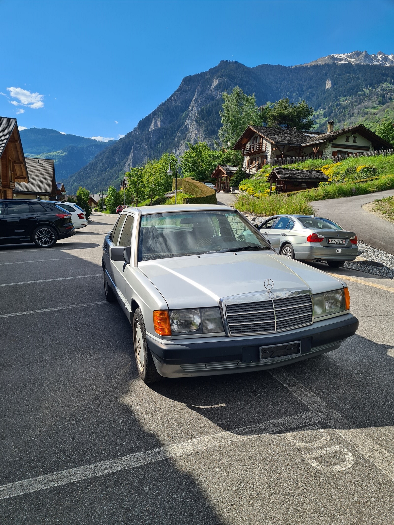 MERCEDES-BENZ 190 2.3