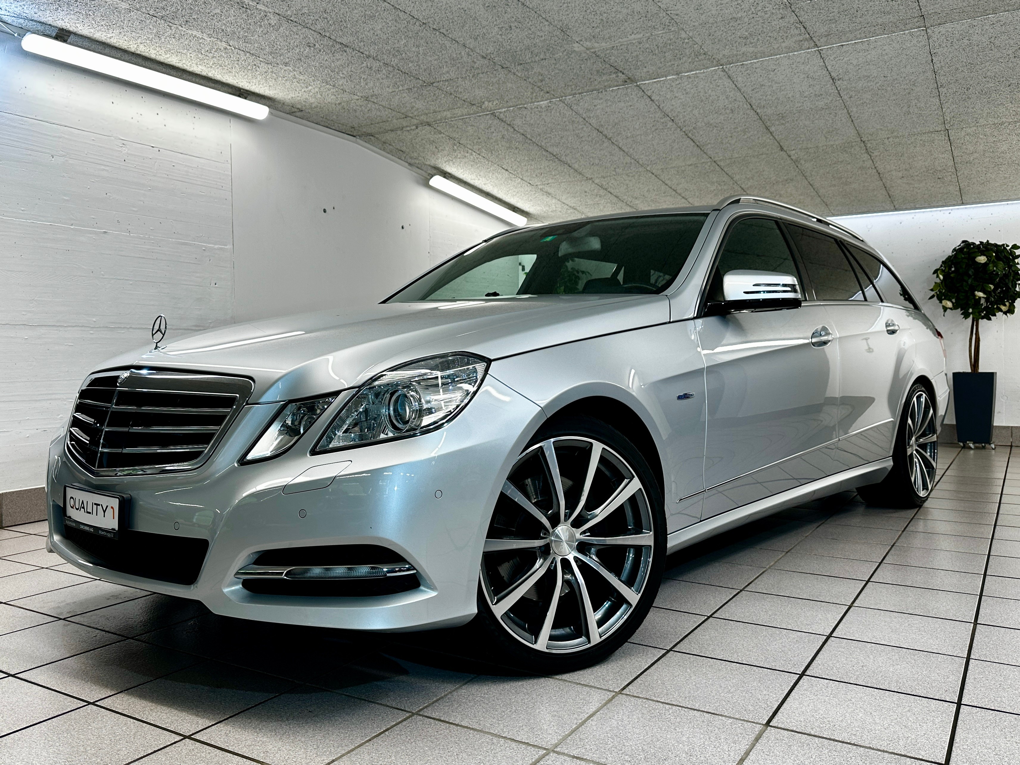 MERCEDES-BENZ E 250 CDI BlueEff. Avantgarde 4Matic 7G-Tronic