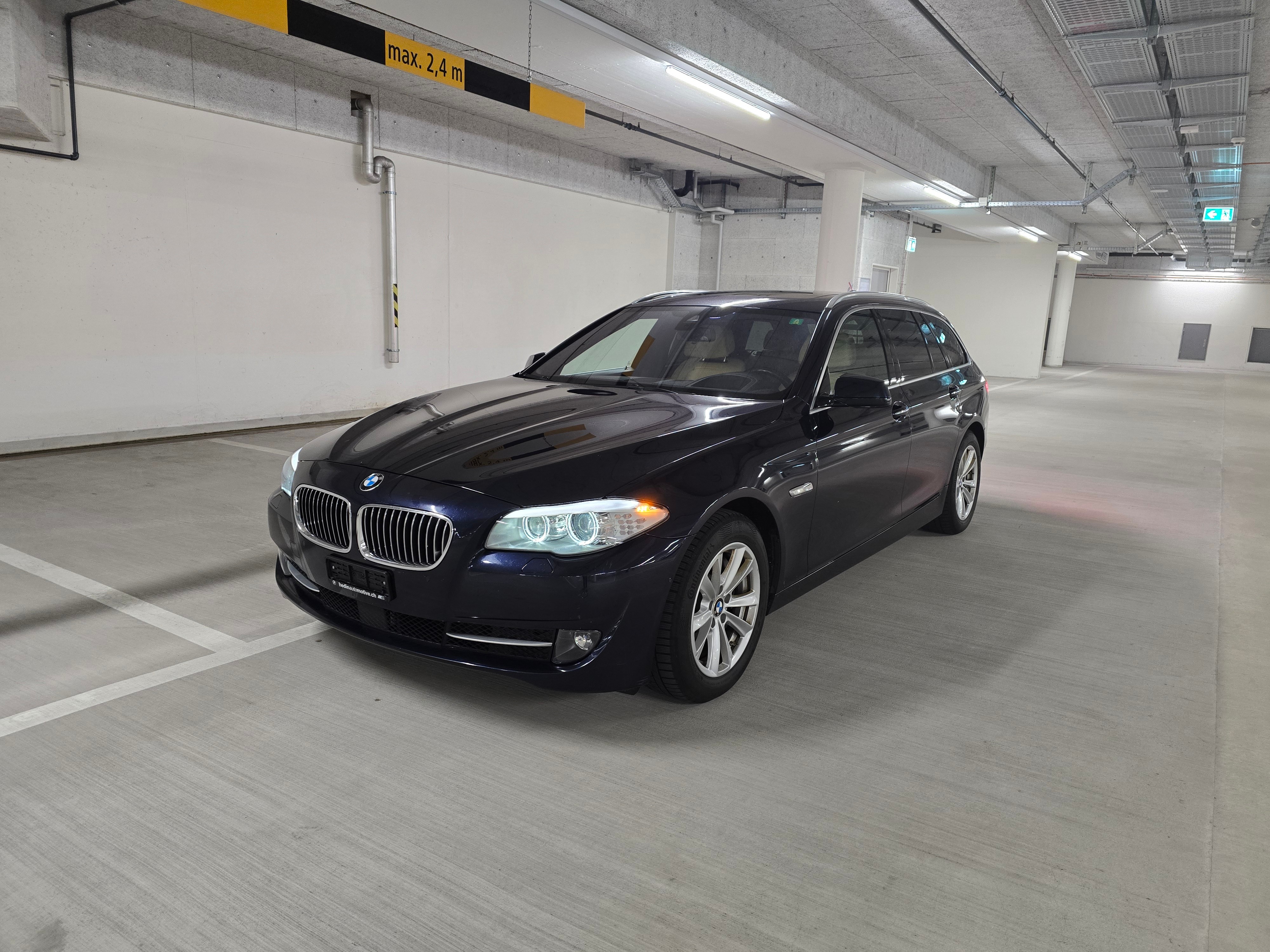 BMW 530d xDrive Touring Steptronic