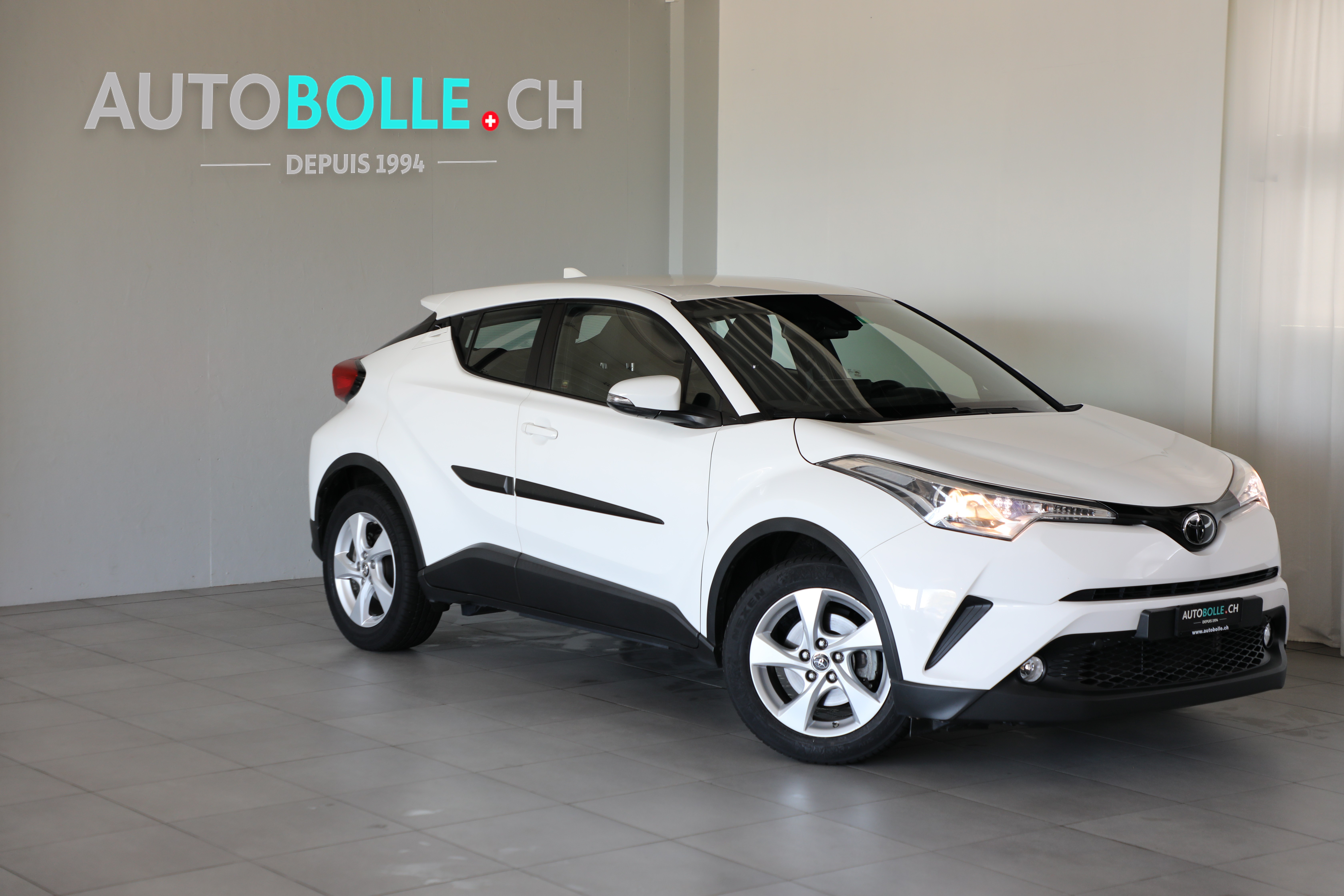 TOYOTA C-HR 1.2 Turbo Active