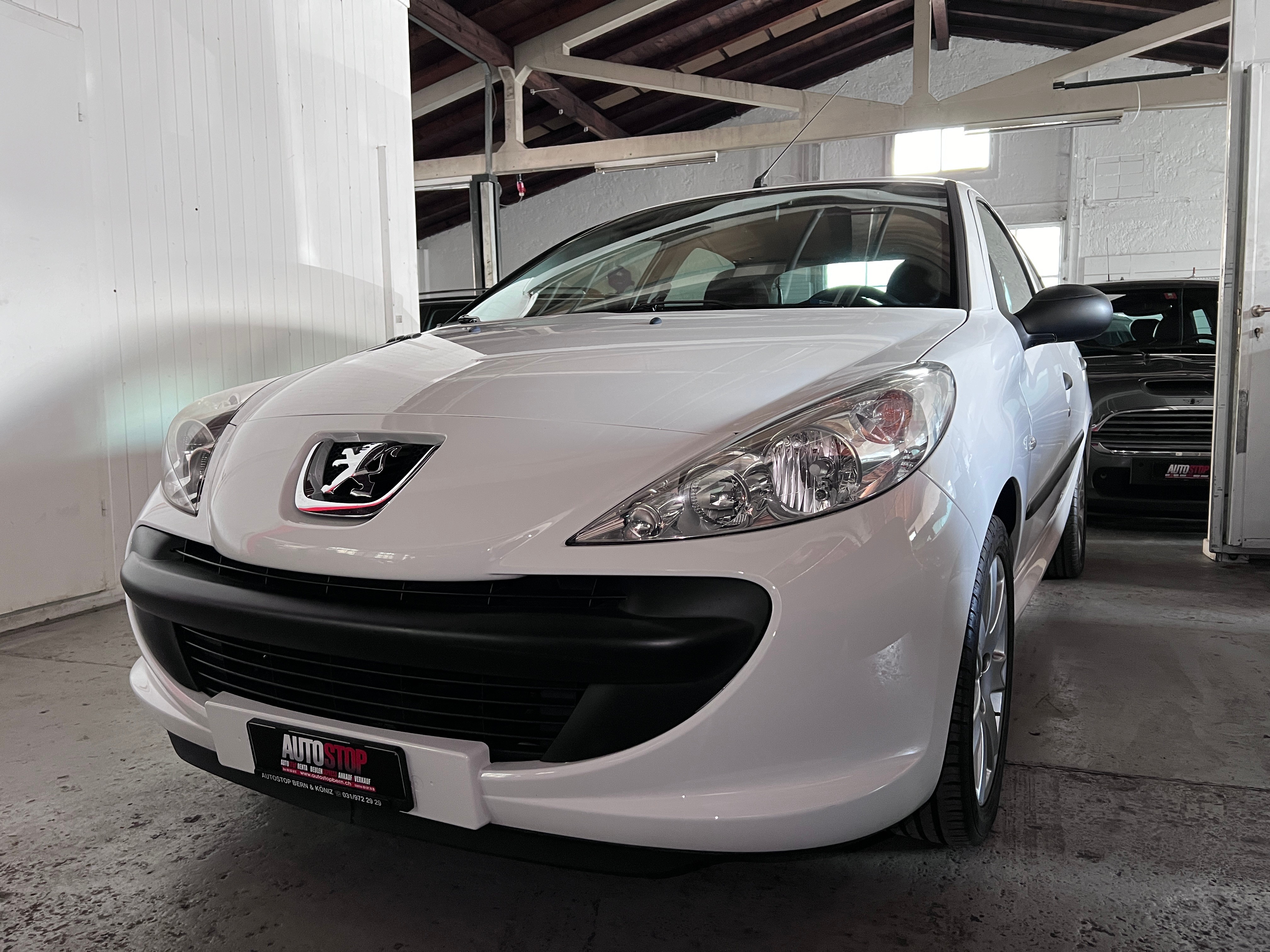 PEUGEOT 206+