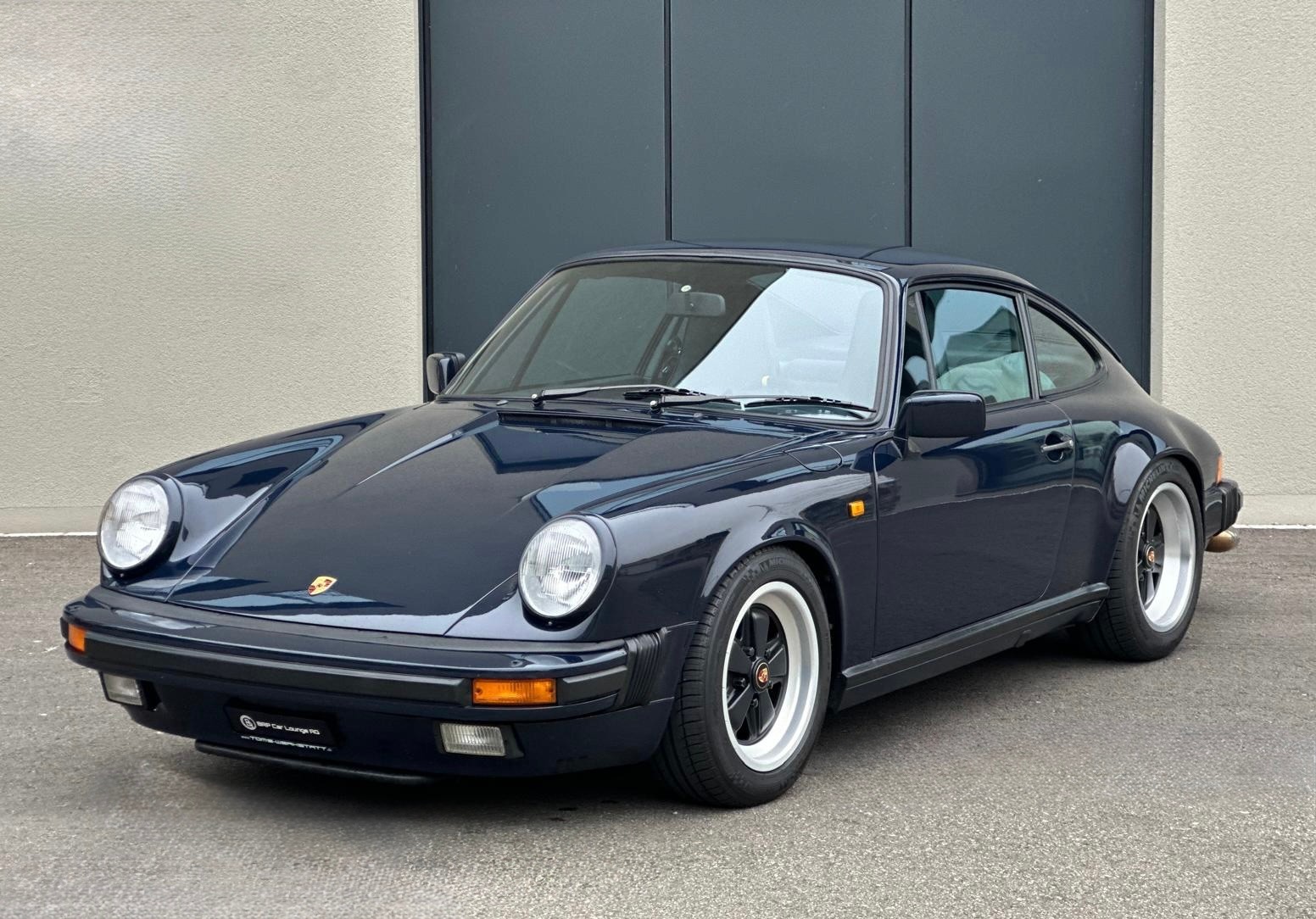 PORSCHE 911 Carrera