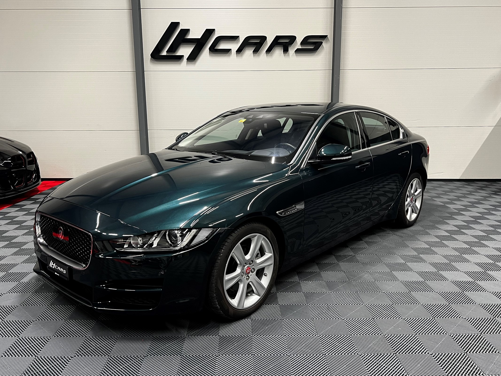 JAGUAR XE 20d Prestige Automat