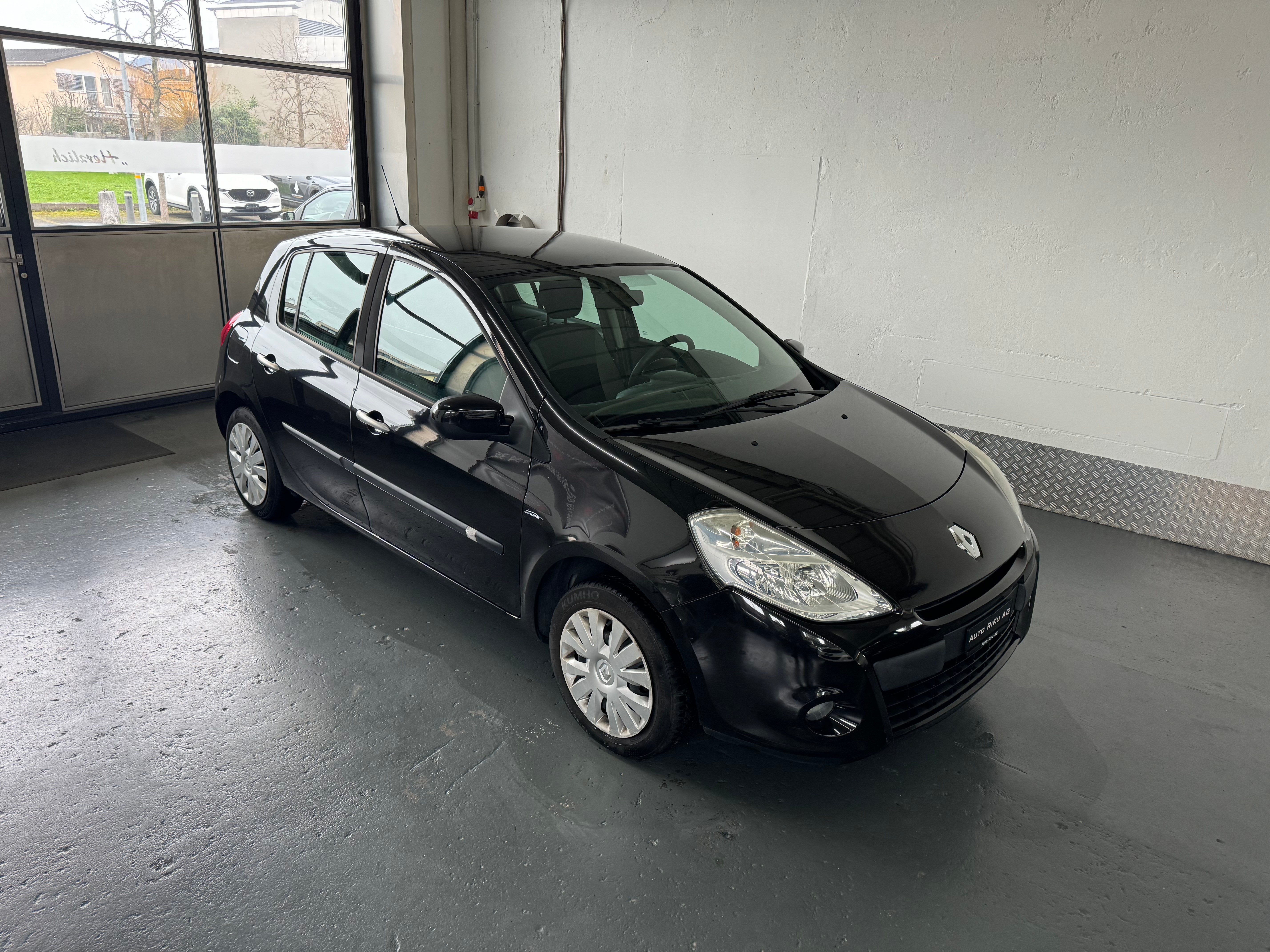 RENAULT Clio 1.2 16V Expression