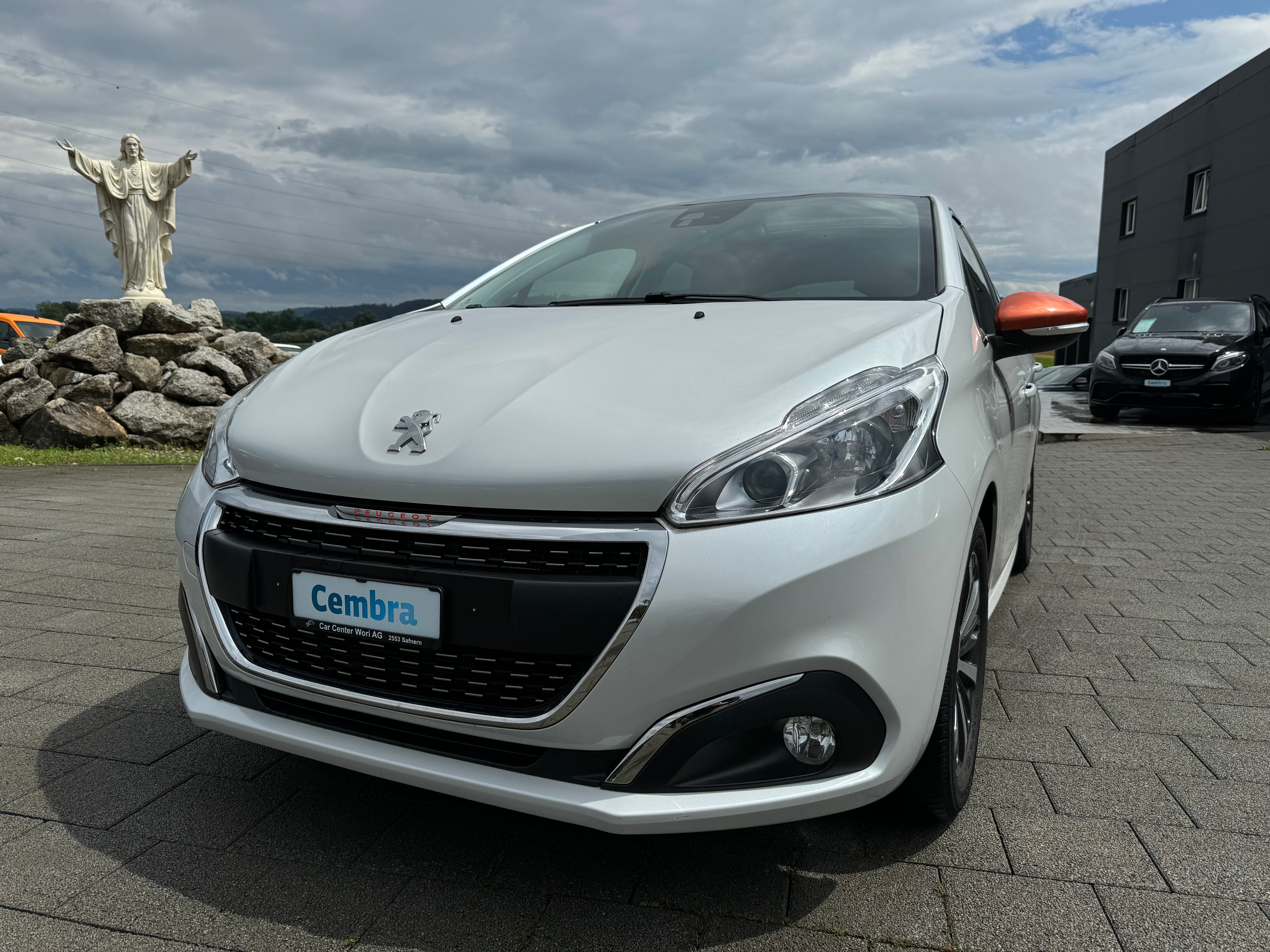 PEUGEOT 208 1.2 Roland Garros