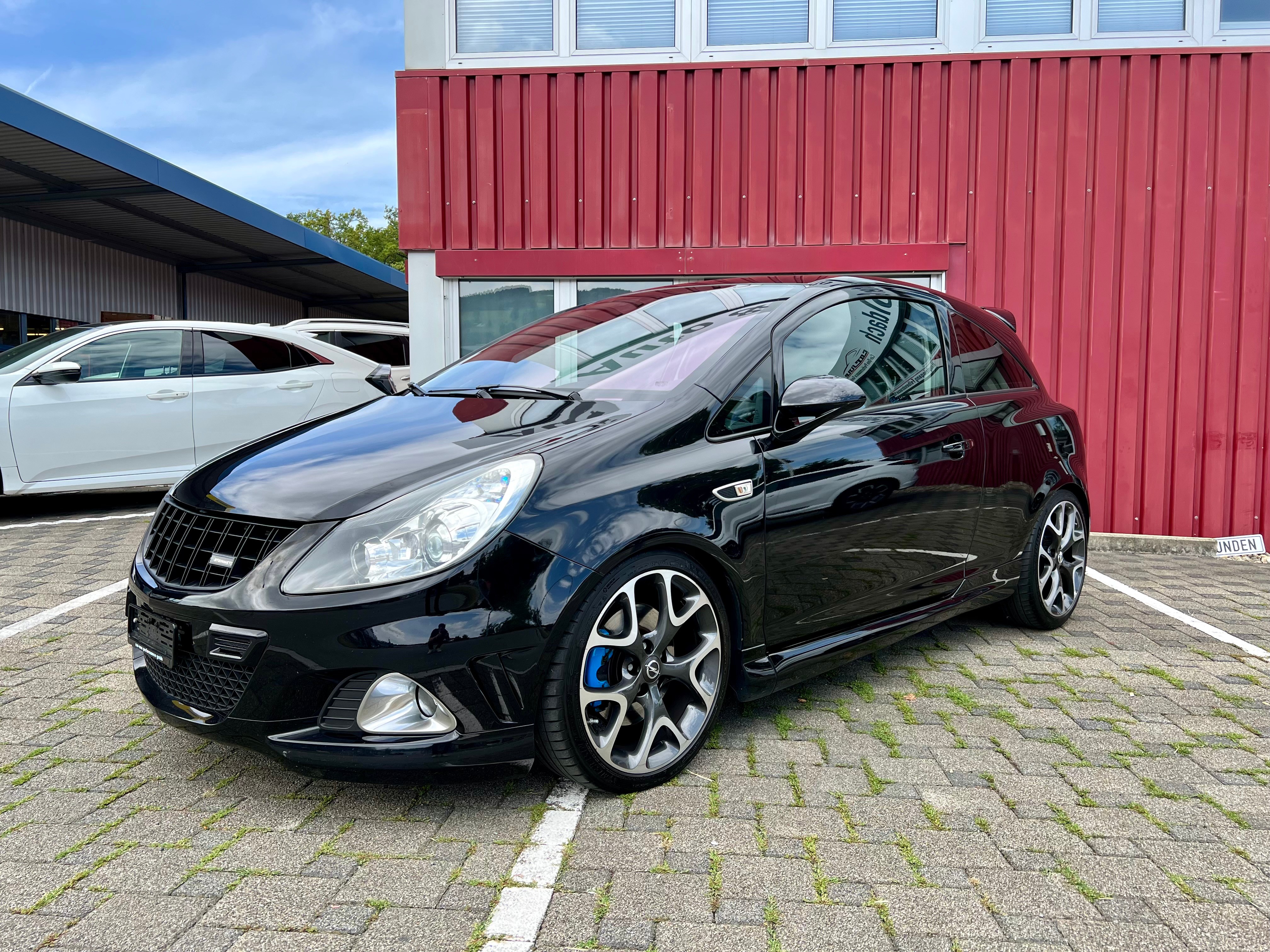 OPEL Corsa 1.6 Turbo OPC