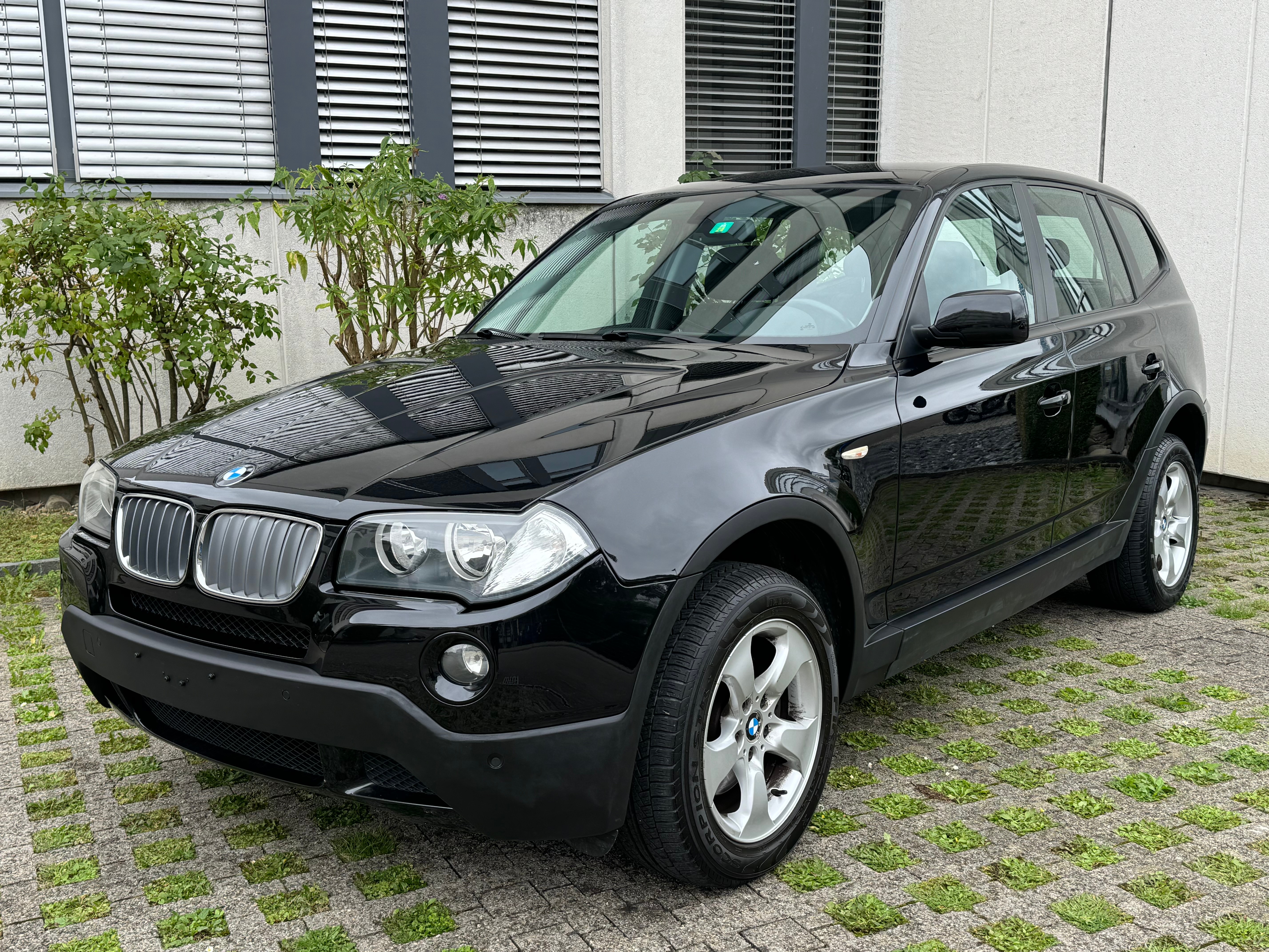 BMW X3 xDrive 30i (3.0si)