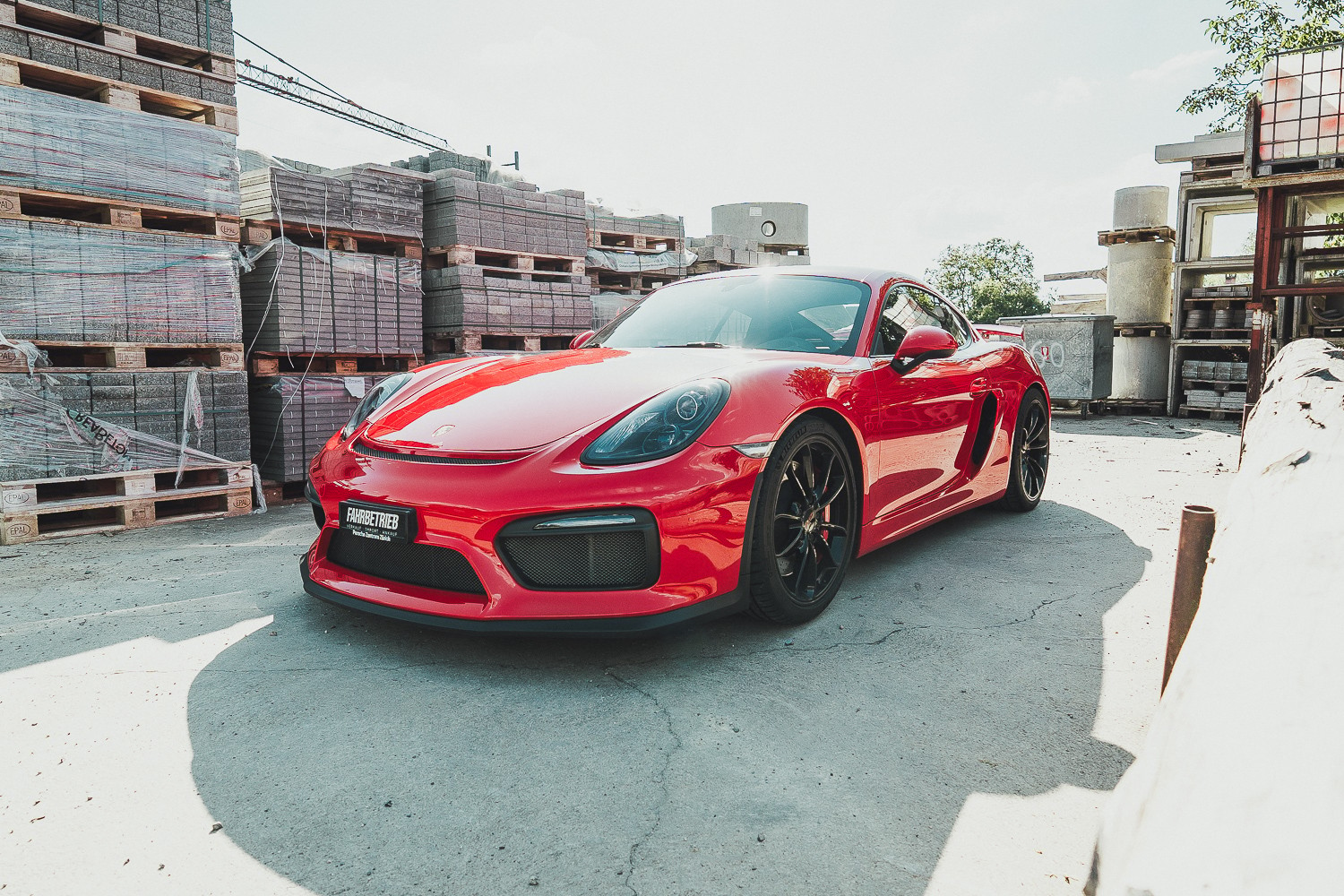 PORSCHE Cayman GT4