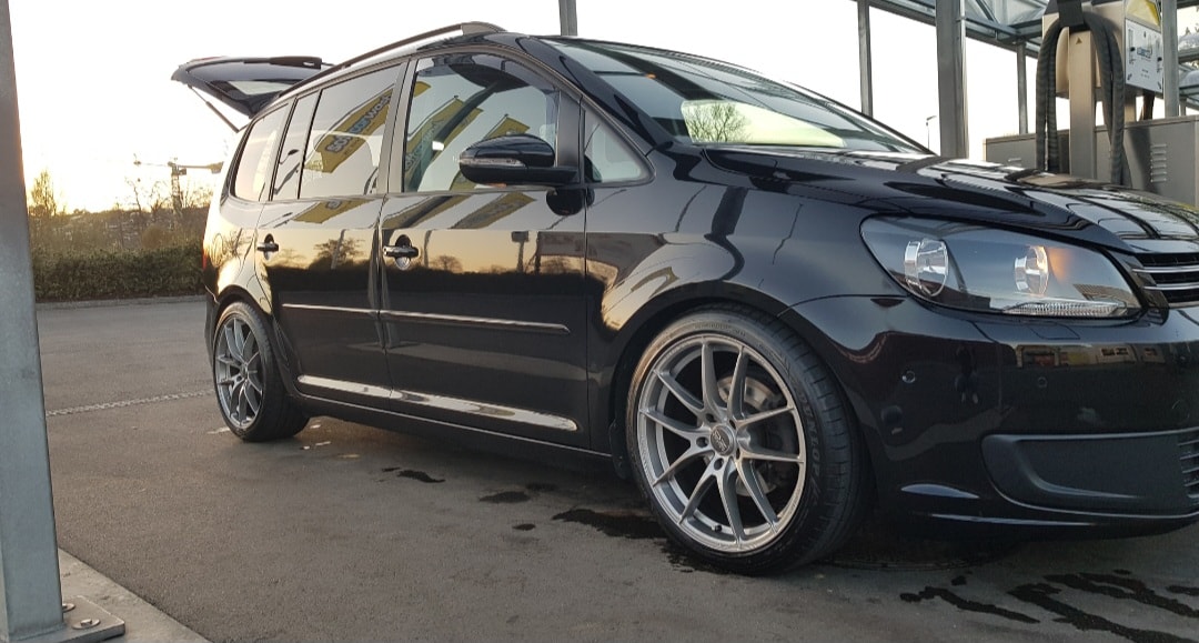 VW Touran 1.6 TDI Frisch mfk,service, AHK