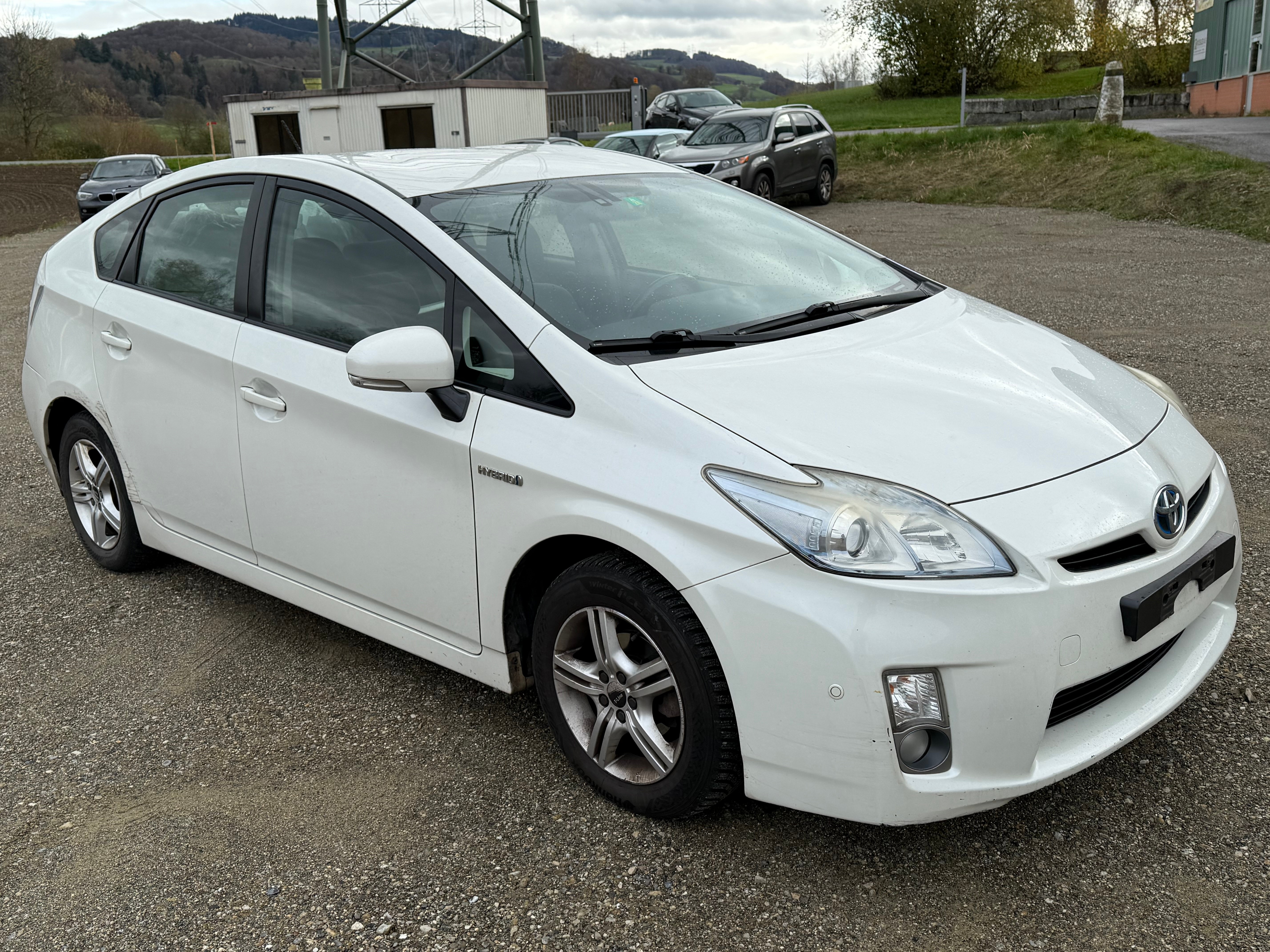 TOYOTA Prius 1.8 16V HSD Luna