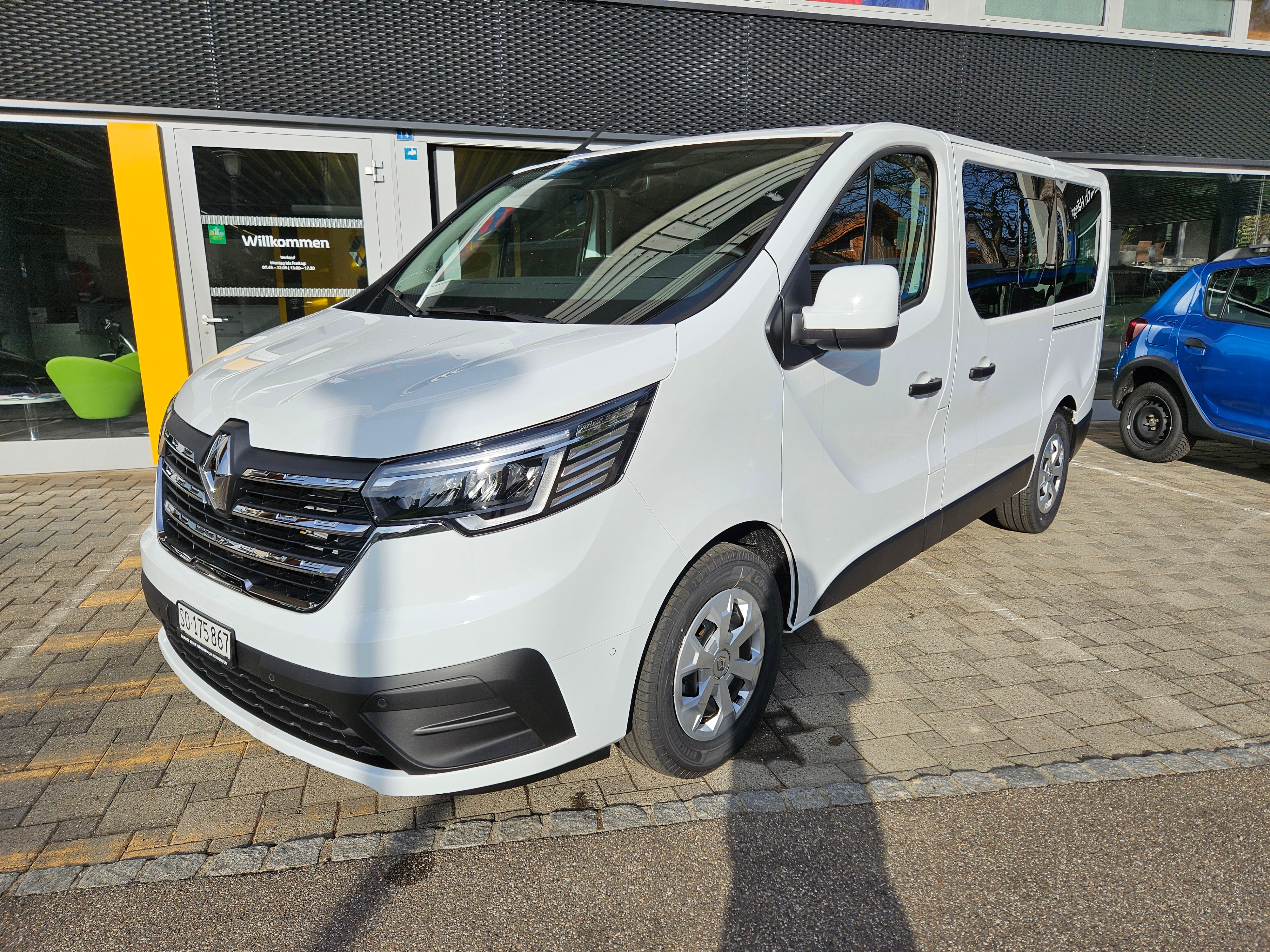 RENAULT Trafic Blue dCi 150 Passenger Techno