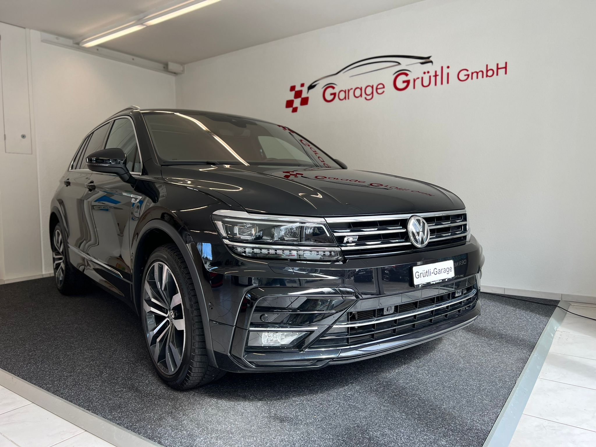 VW Tiguan 2.0TSI Highline 4Motion R LINE DSG