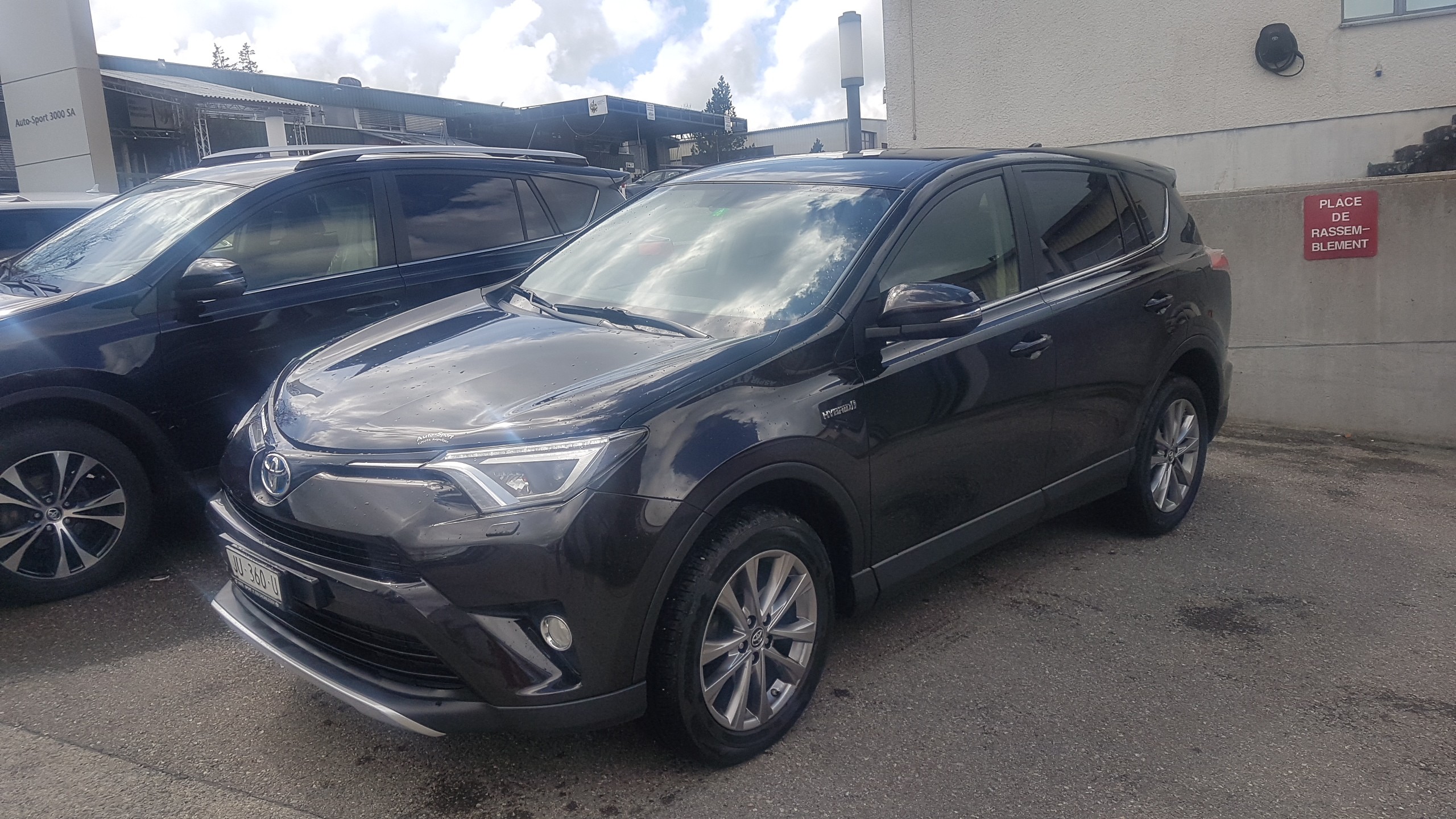 TOYOTA RAV-4 2.5 HSD Trend e-CVT