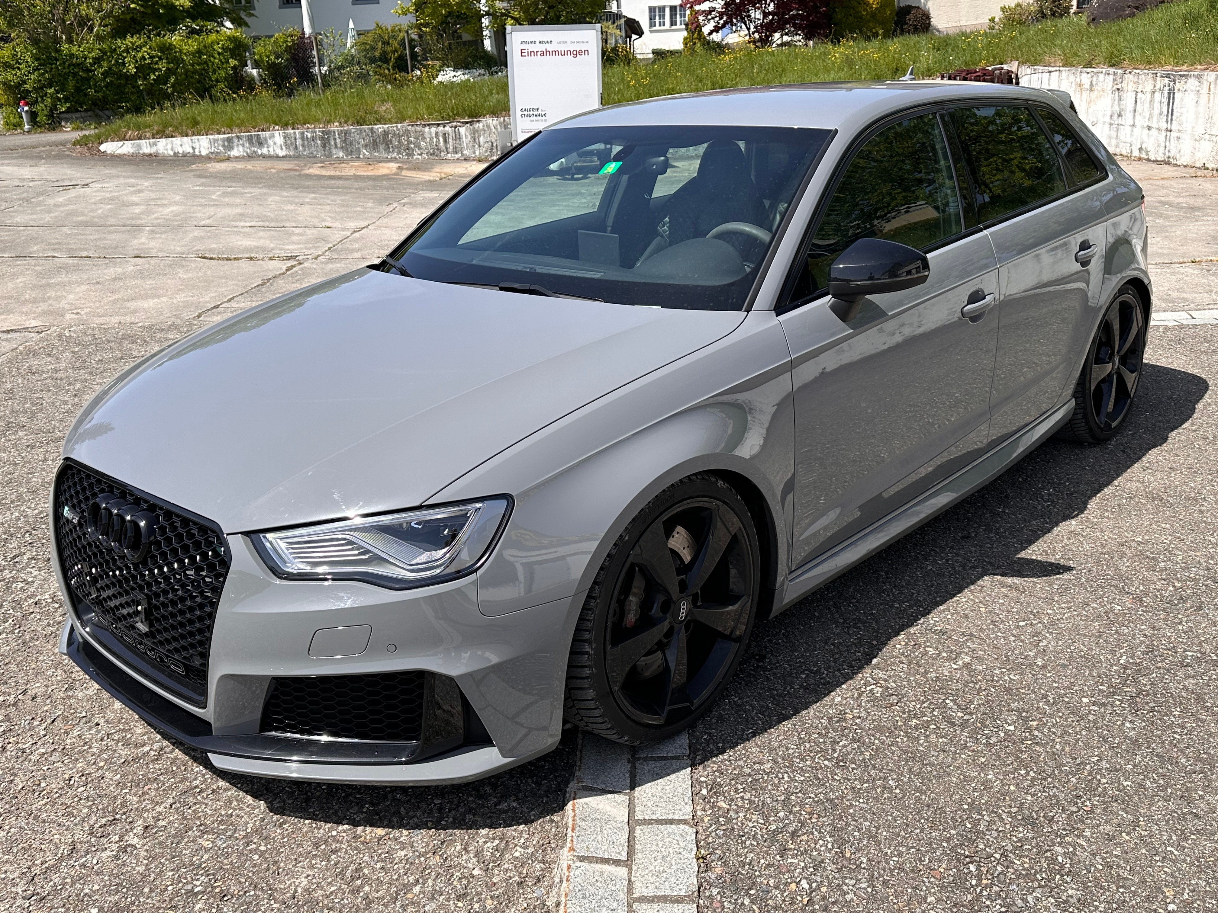 AUDI RS3 2.5 TSI quattro S-tronic