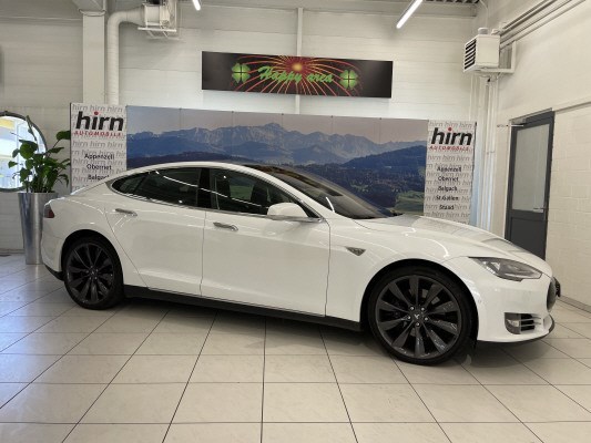 TESLA Model S 90 D