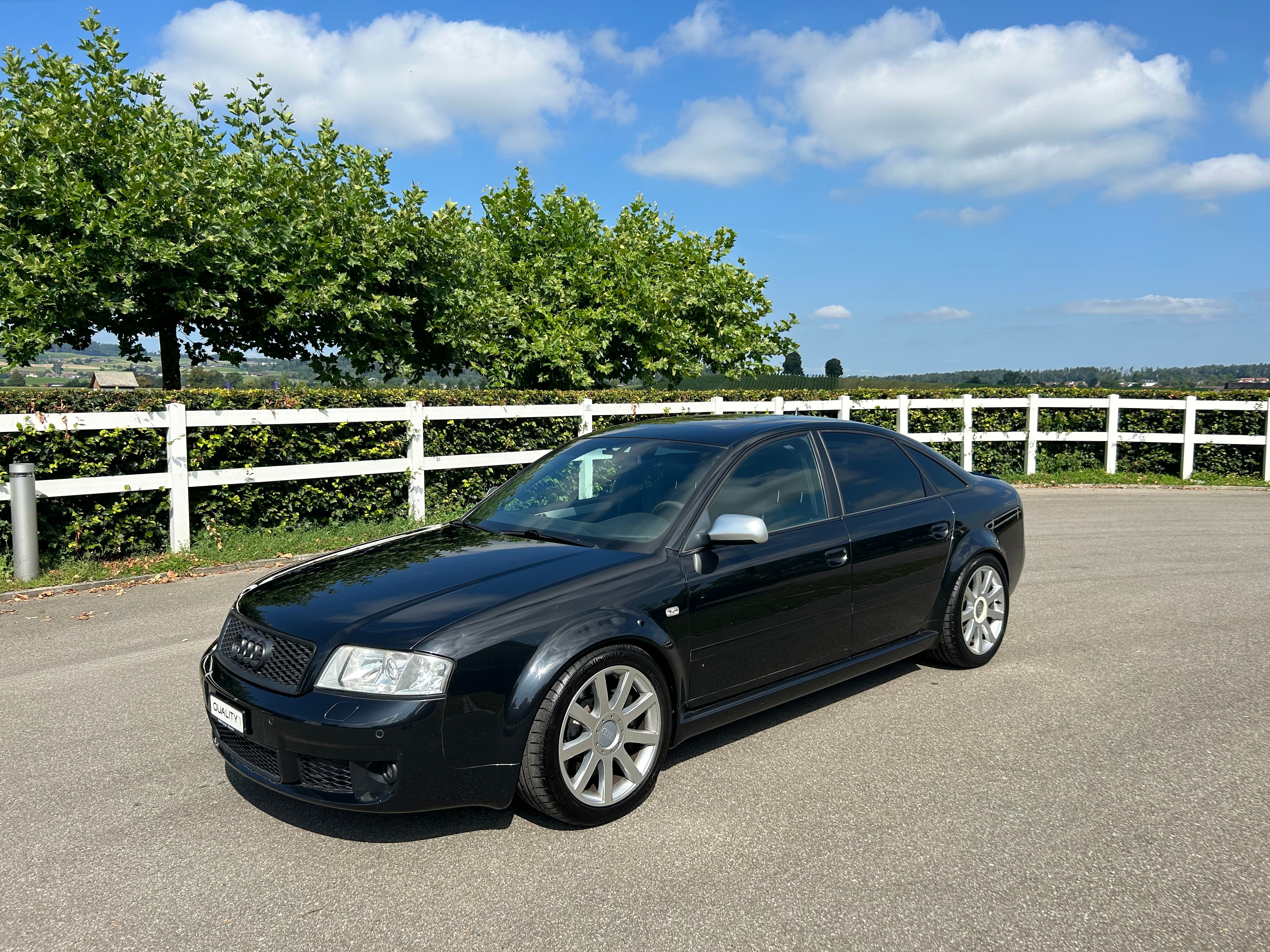 AUDI RS6 quattro tiptronic