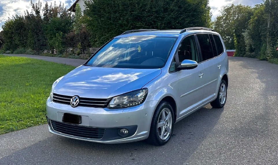 VW Touran 2.0 TDI Highline DSG