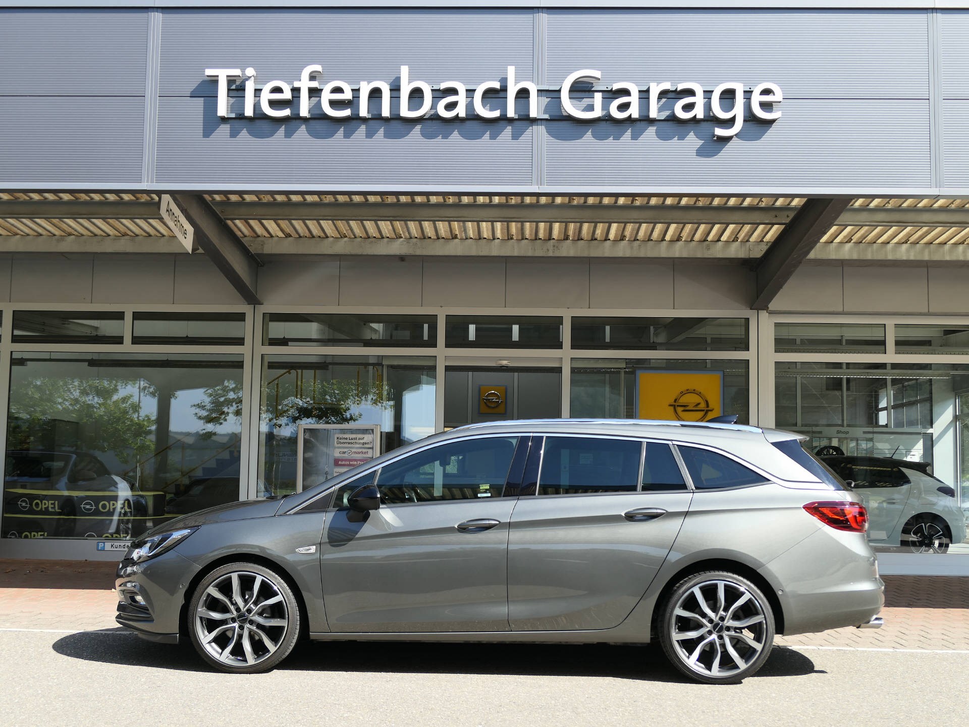 OPEL Astra ST 1.6 T eT Black Edition S/S