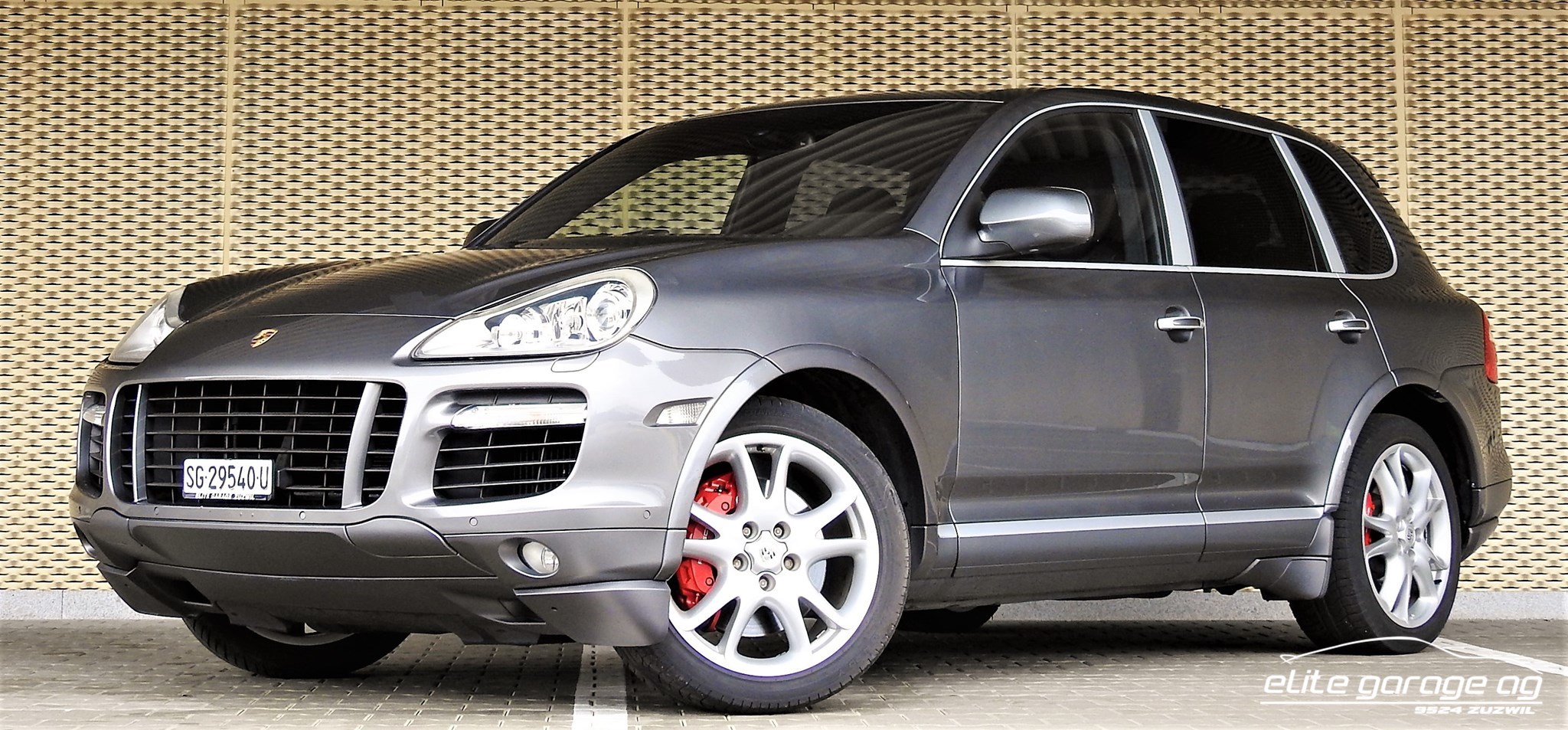 PORSCHE Cayenne Turbo