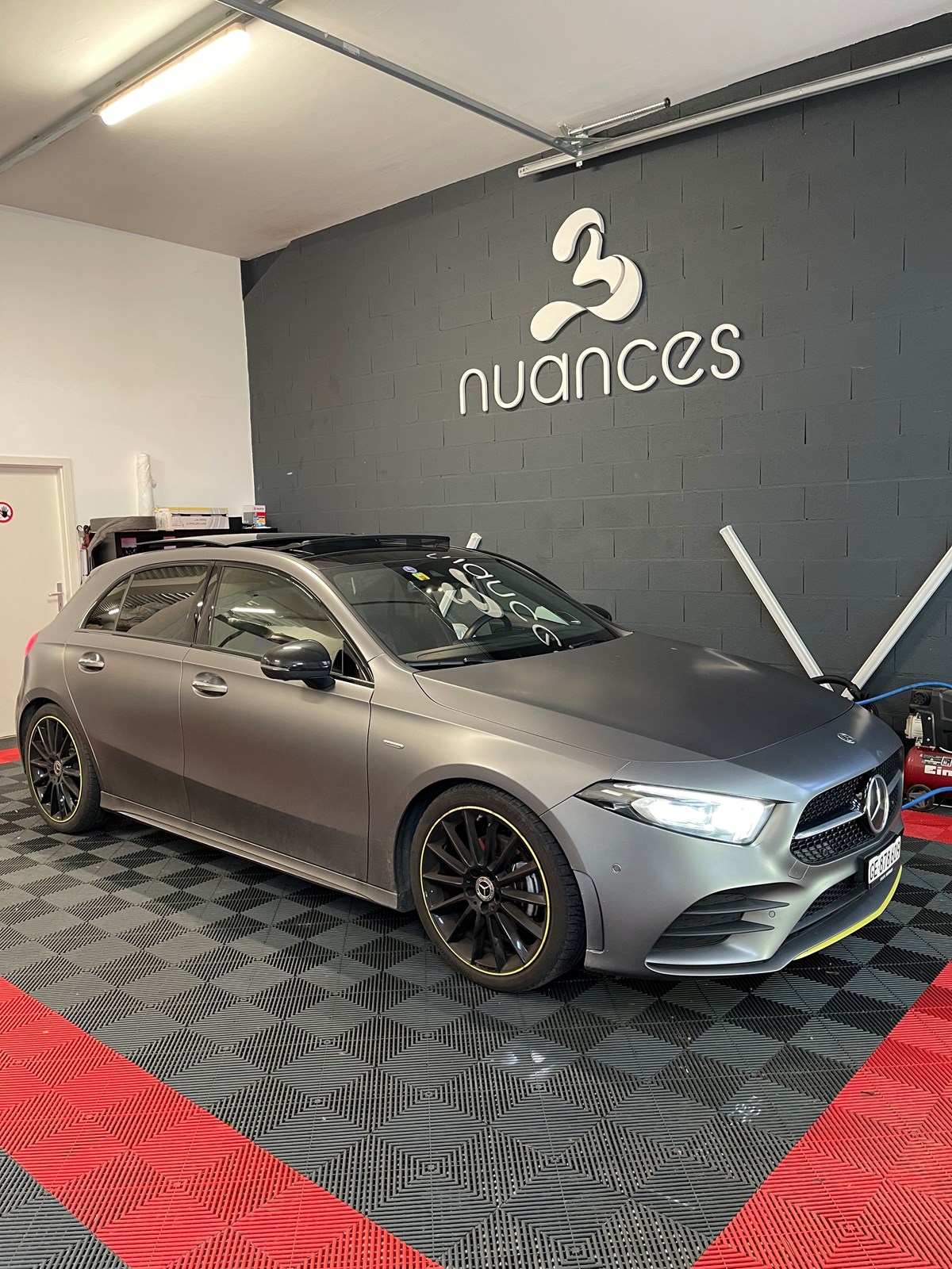 MERCEDES-BENZ A 200 AMG Line 7G-DCT