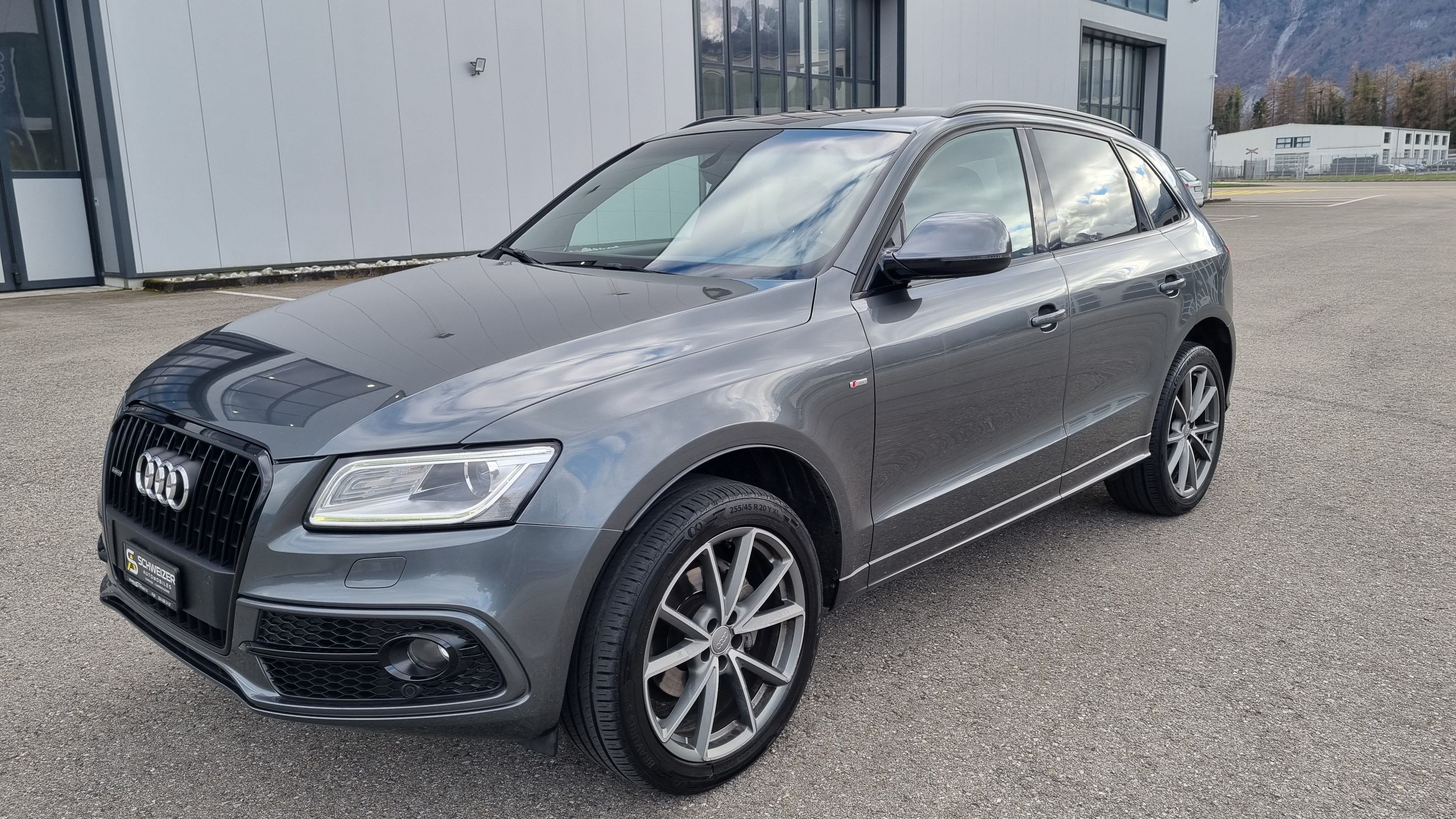 AUDI Q5 2.0 TDI quattro S-tronic