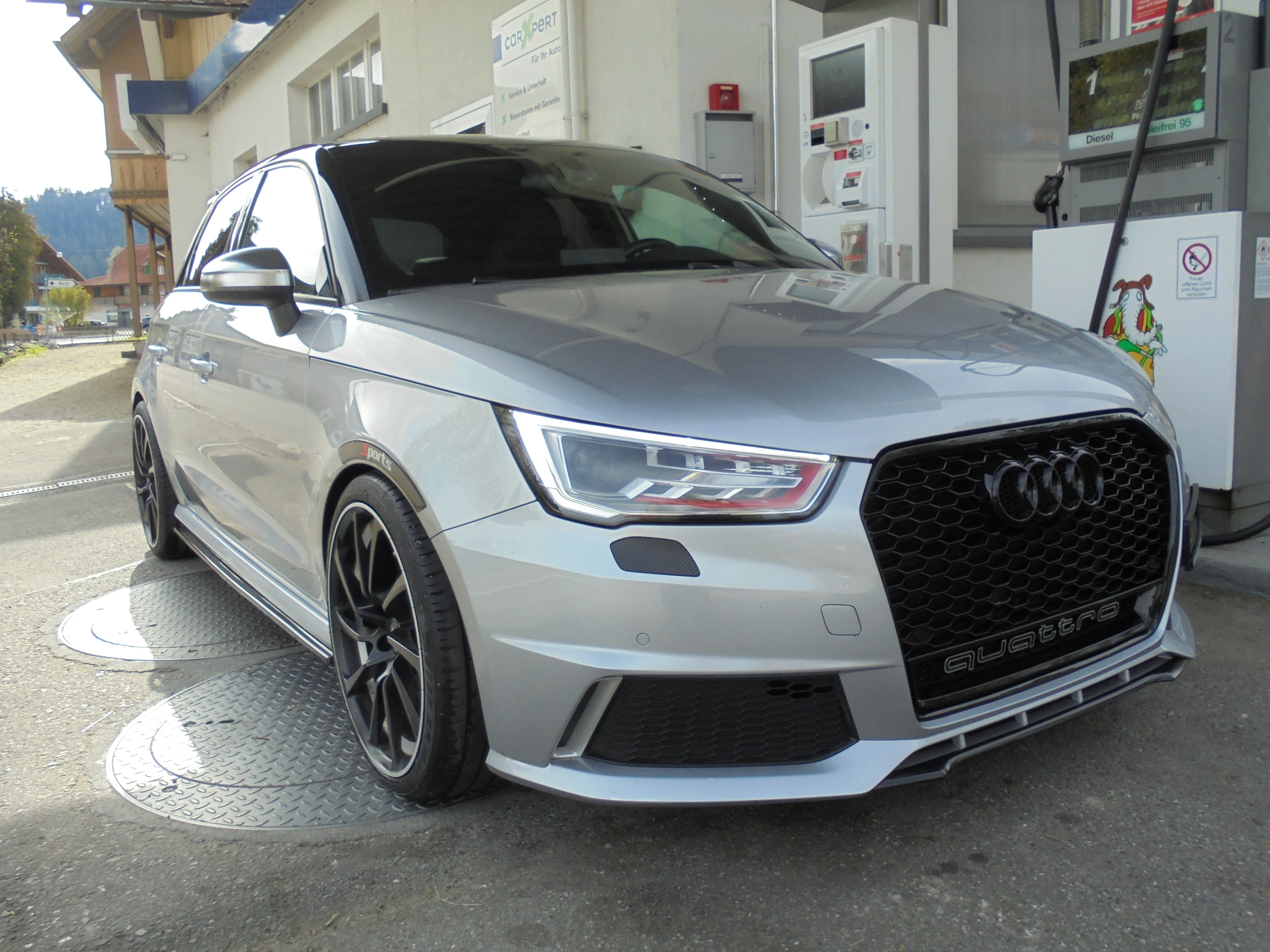 AUDI S1 Sportback 2.0 TFSI quattro