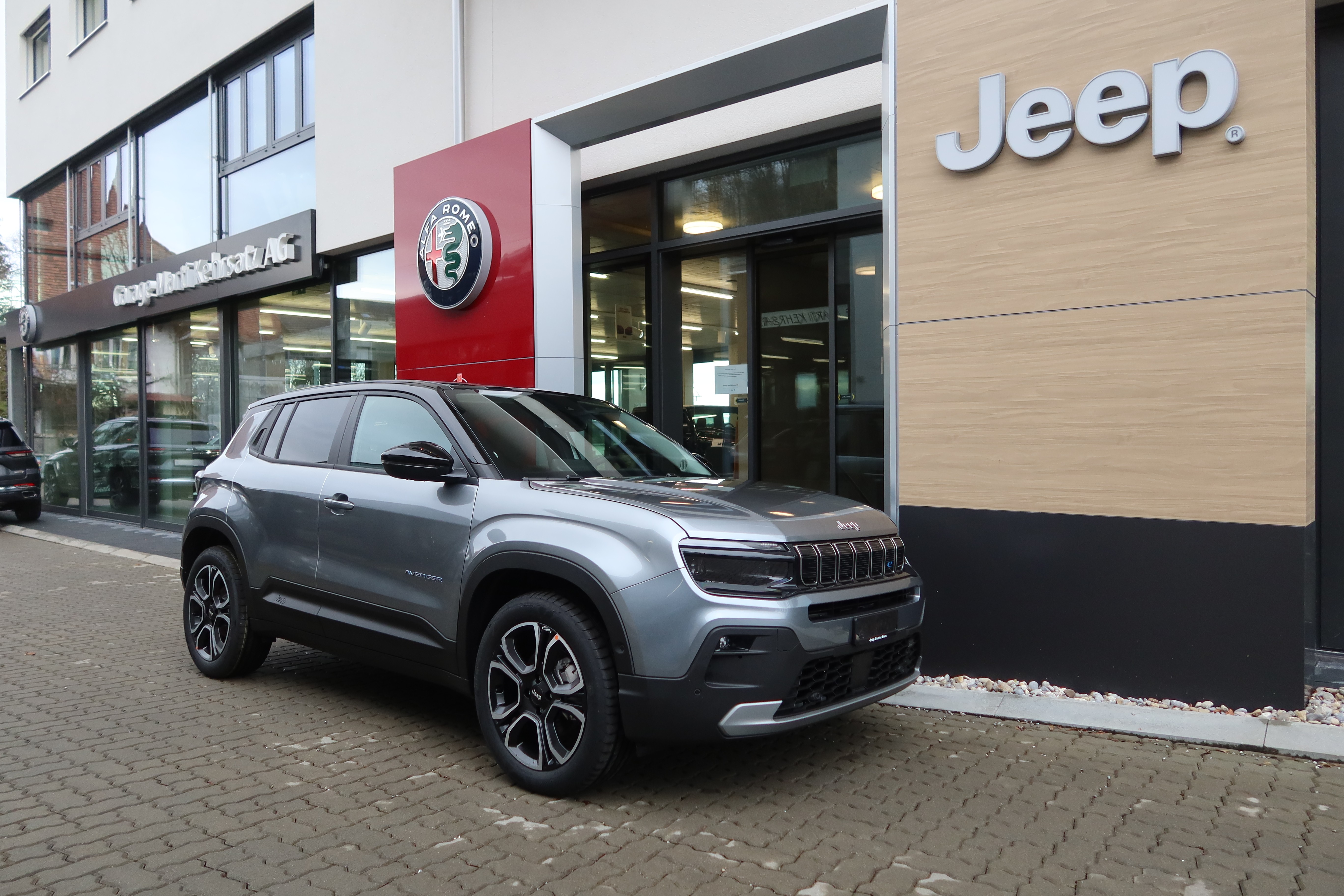 JEEP Avenger 54kWh Summit