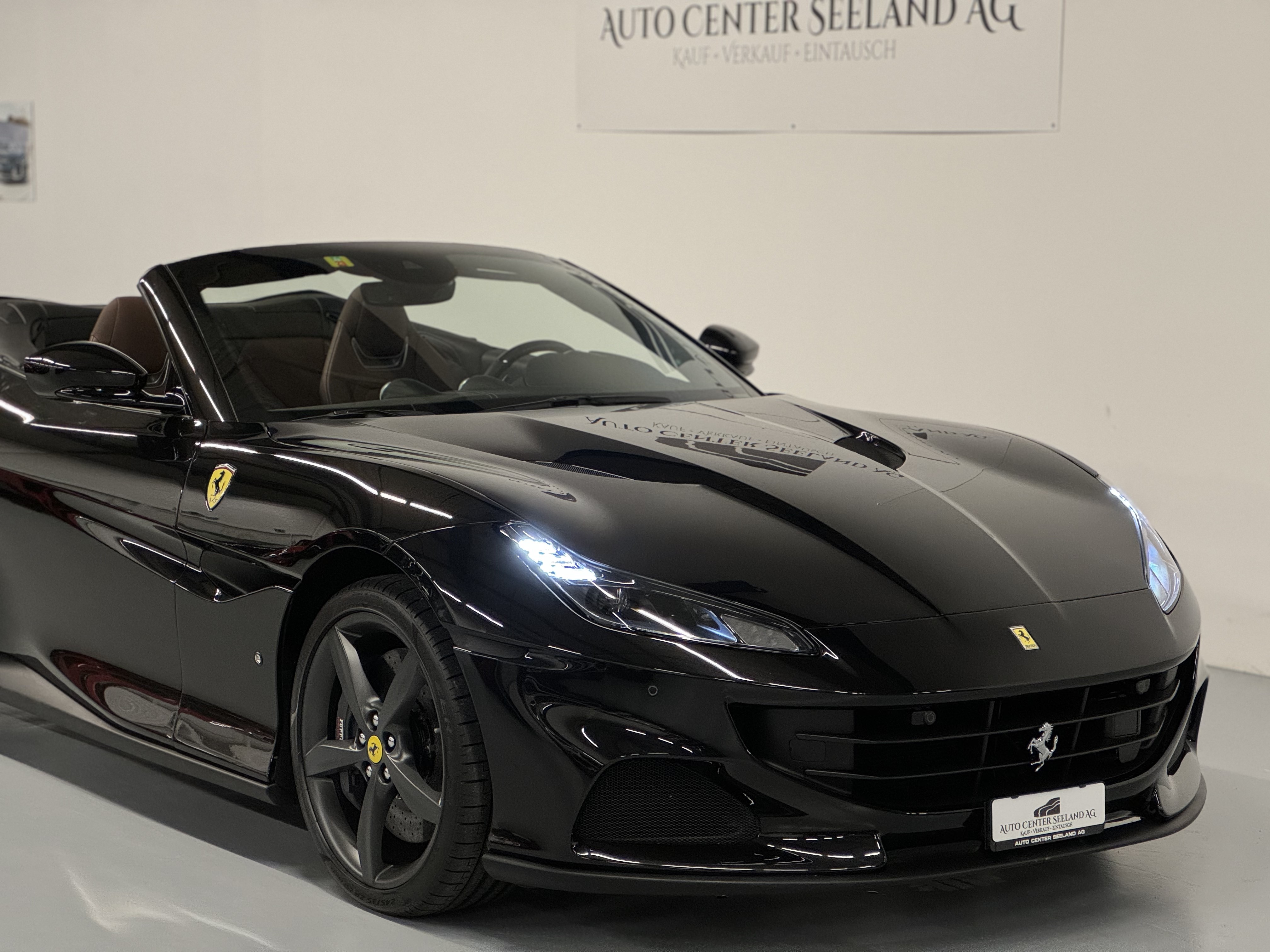 FERRARI Portofino M