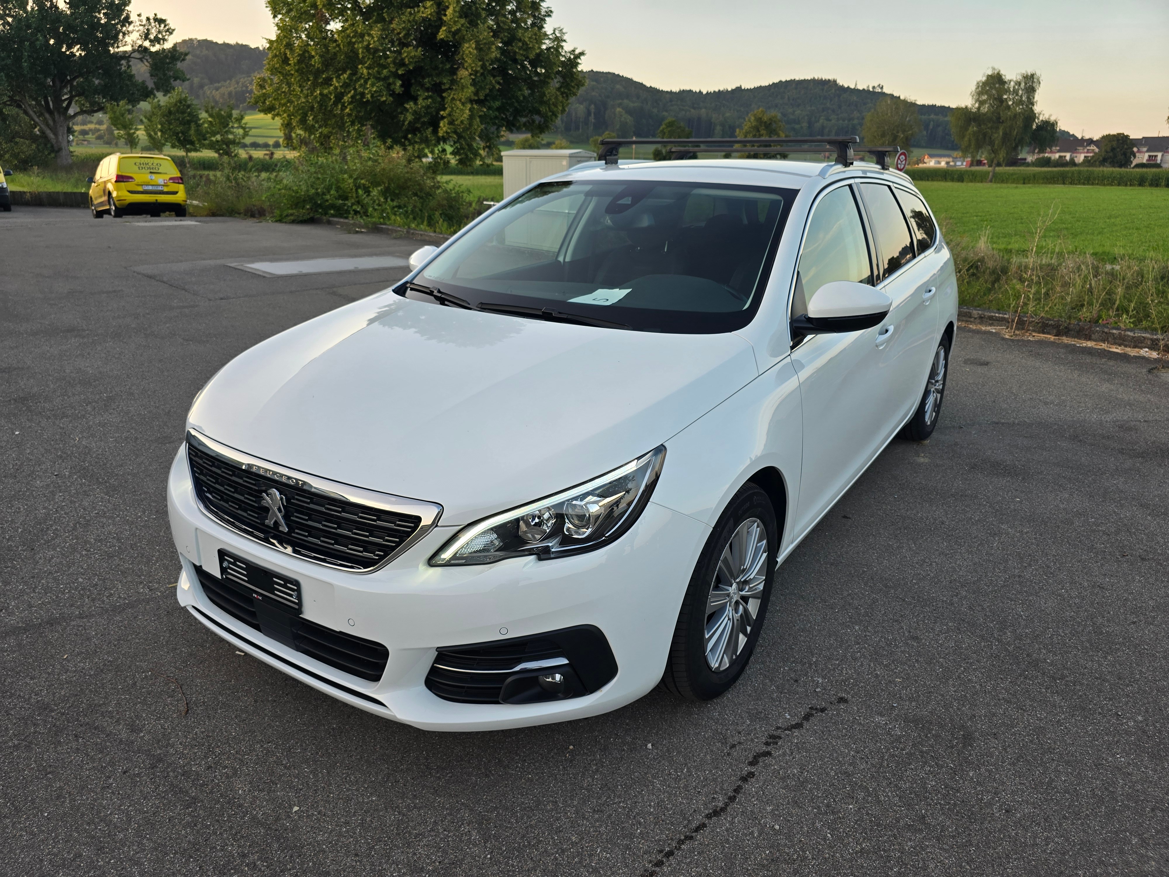 PEUGEOT 308 SW 1.5 BlueHDI Allure EAT8*TOP-ZUSTAND*Frsch ab MFK