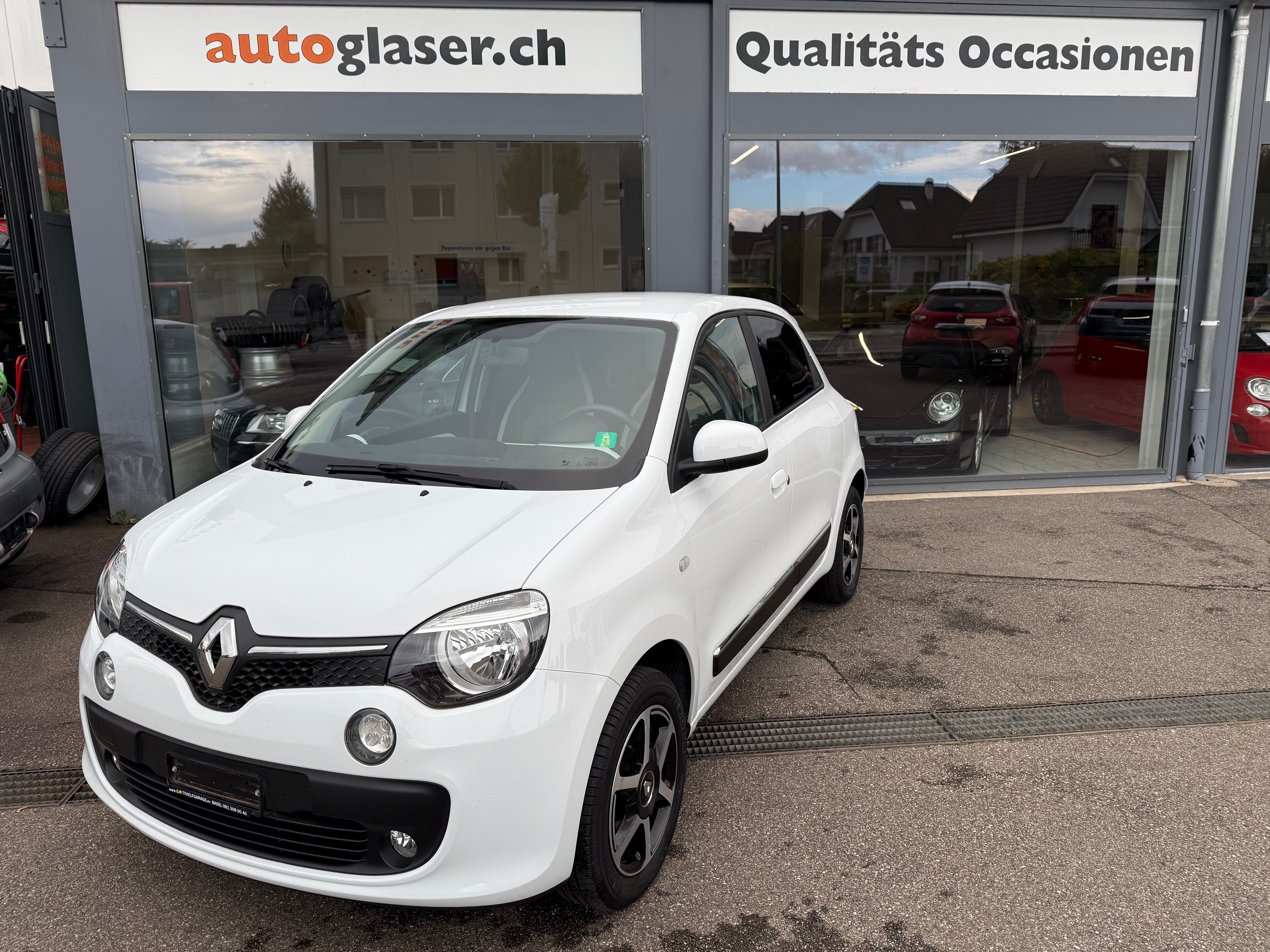 RENAULT Twingo 0.9 90th Anniversary EDC