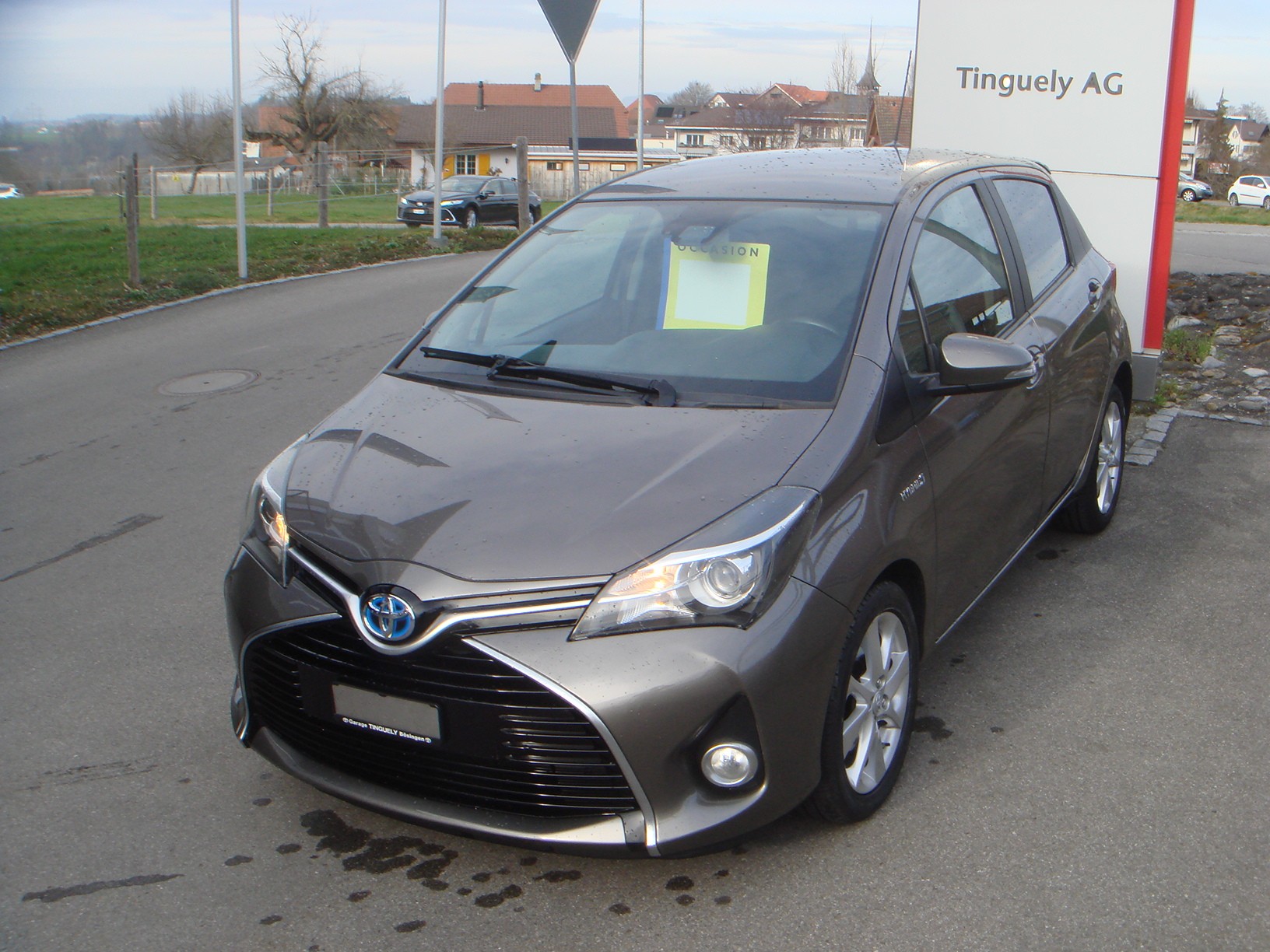 TOYOTA Yaris 1.5 VVT-i Hybrid Trend e-CVT