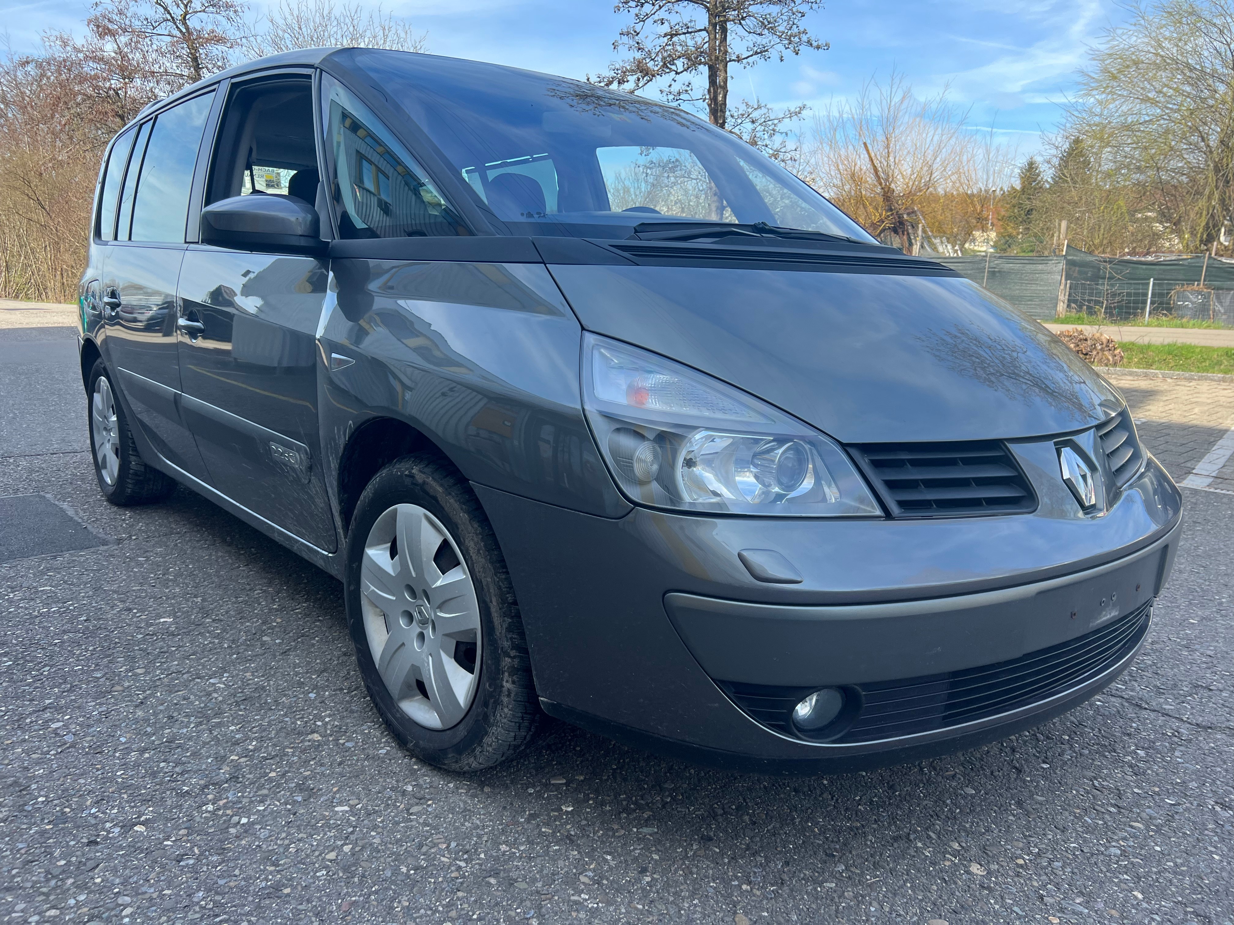 RENAULT Espace 2.2 dCi Authentique