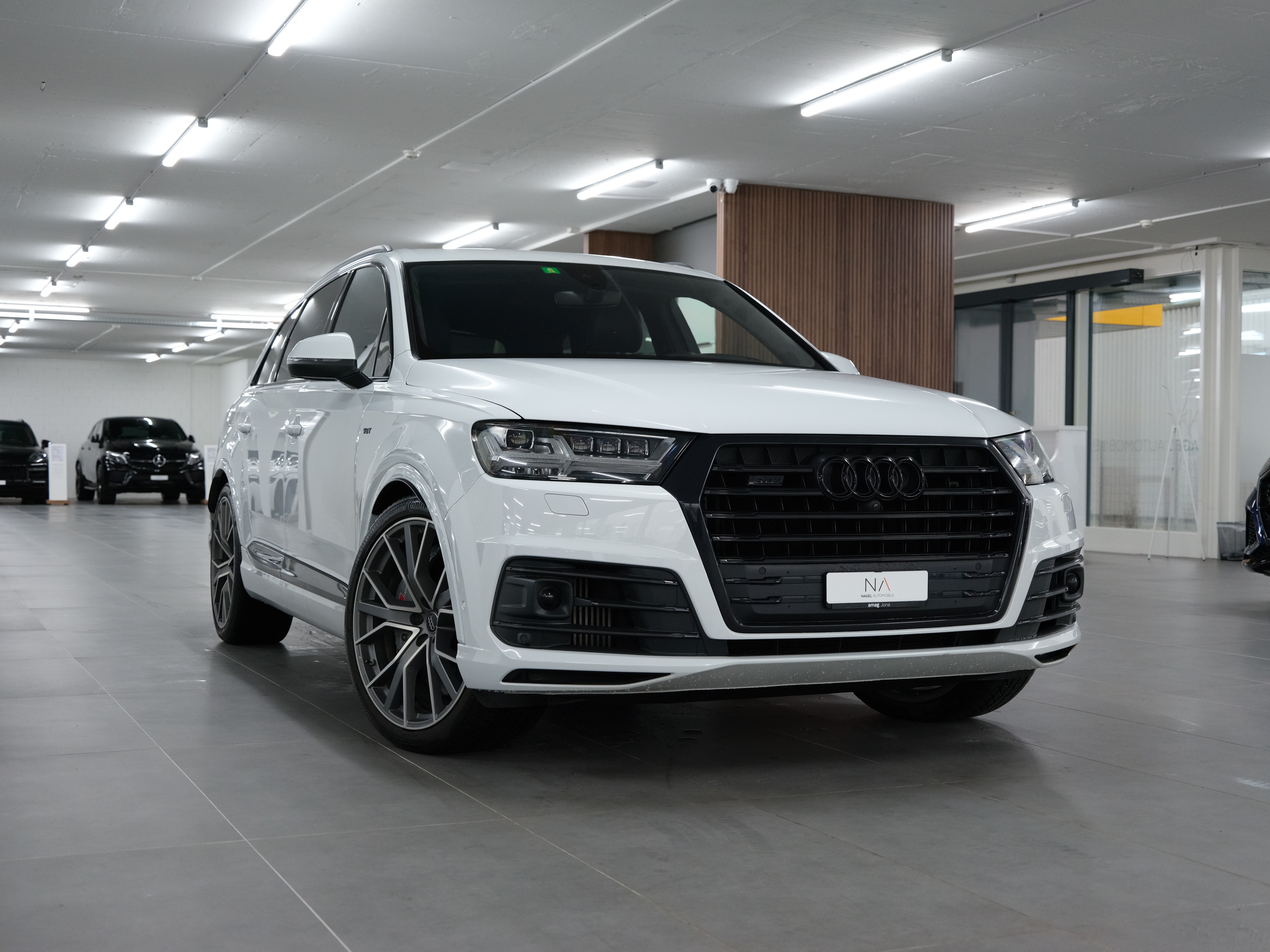 AUDI SQ7 4.0 TDI quattro tiptronic • 7-PLÄTZER • 510 PS • AHK