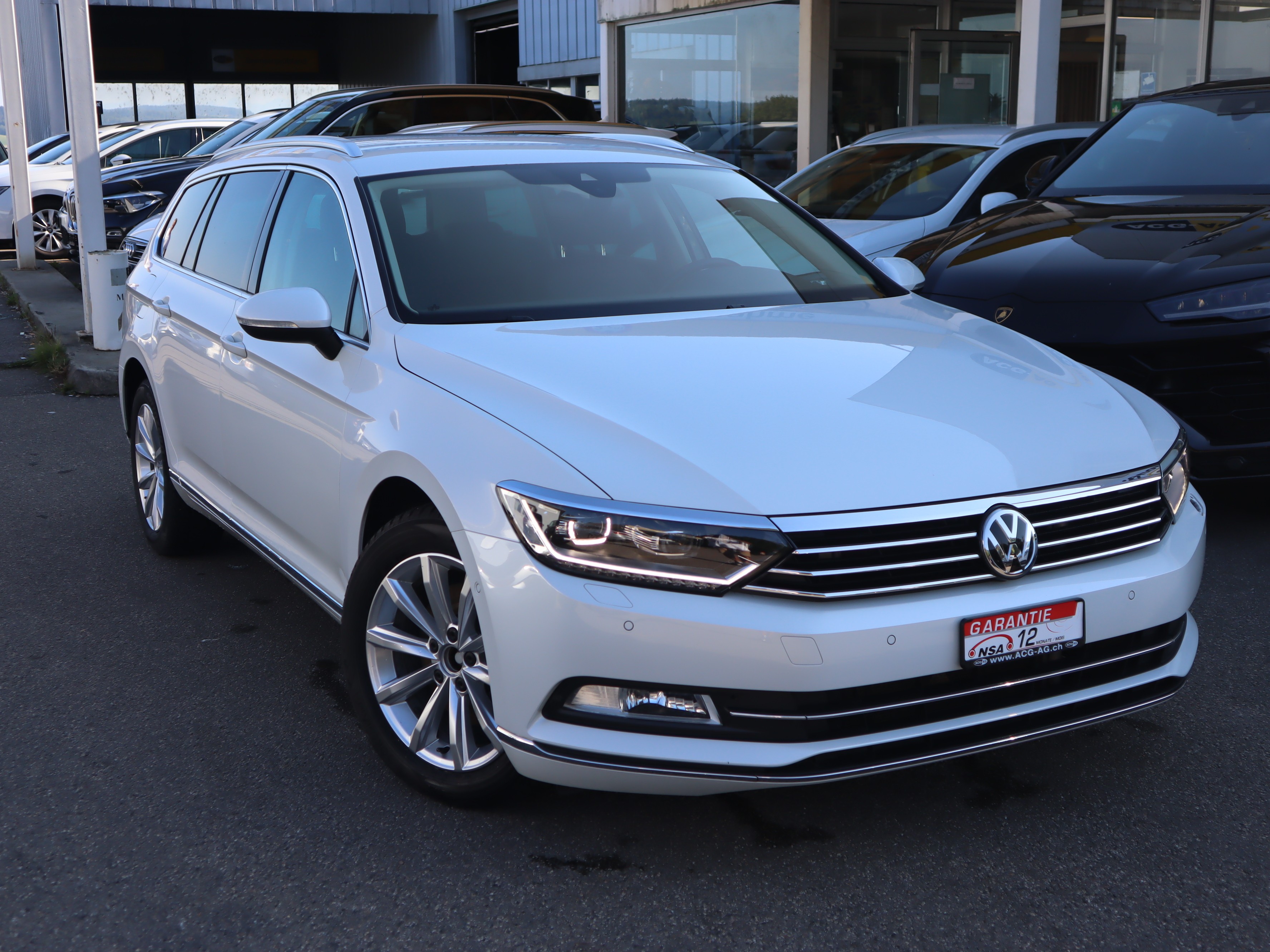 VW Passat Variant 2.0 TDI BMT Highline DSG ** Voll-Leder Ausstattung ** Navi mit RF-Kamera ** Anhängerkupplung ** Frisch ab MFK